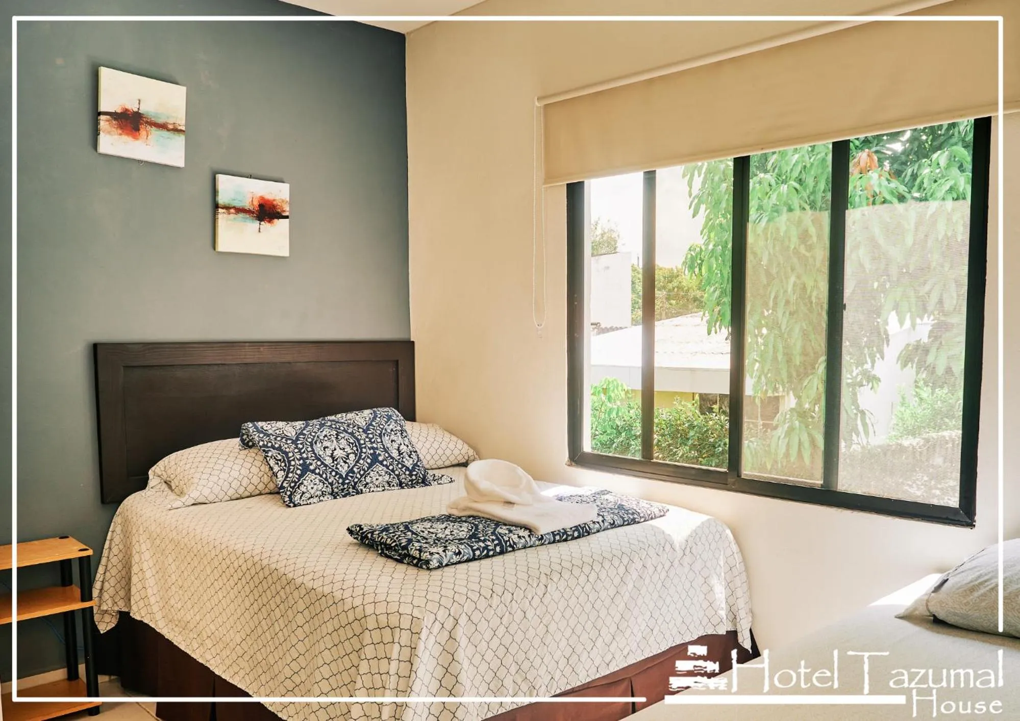 Photo of the whole room, Bed in Hotel Tazumal House