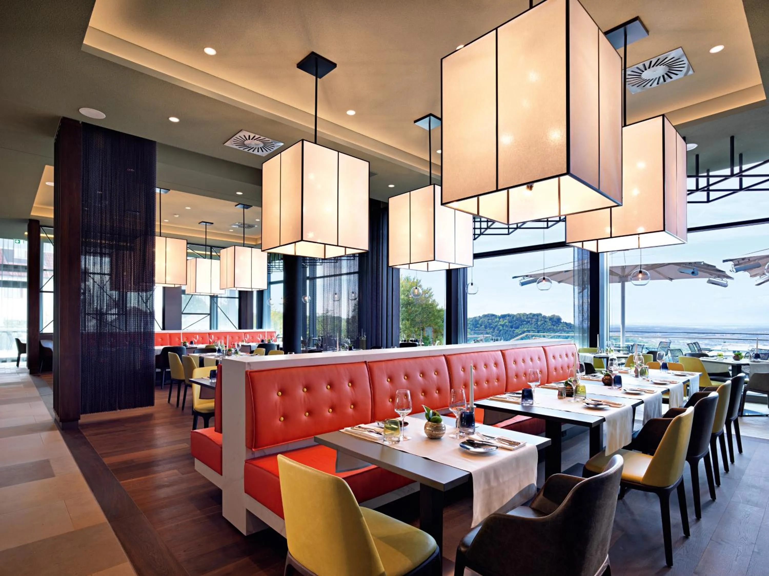 Restaurant/places to eat in Panoramahotel Waldenburg