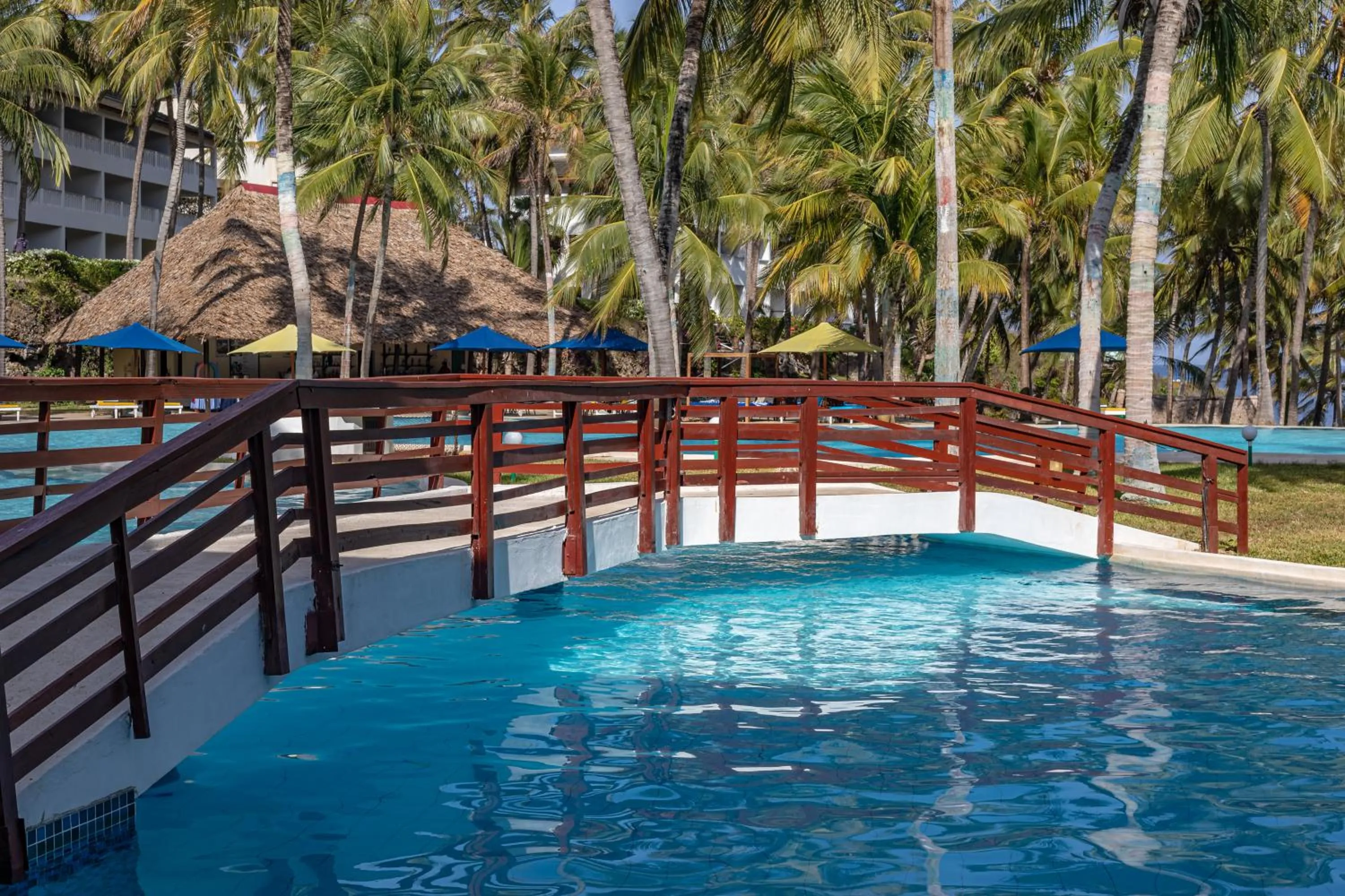 Day in PrideInn Flamingo Beach Resort & Spa Mombasa