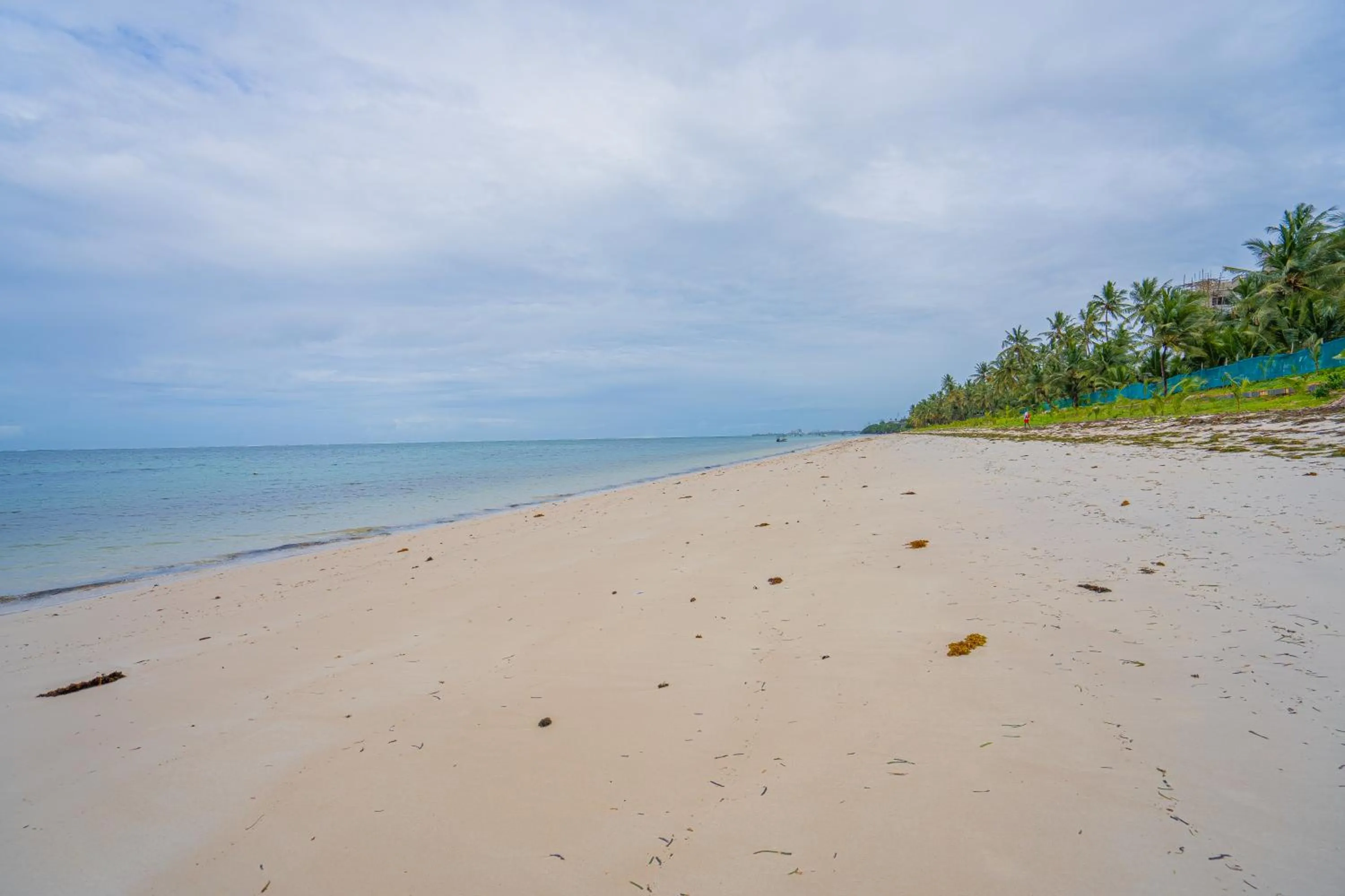 Day in PrideInn Flamingo Beach Resort & Spa Mombasa