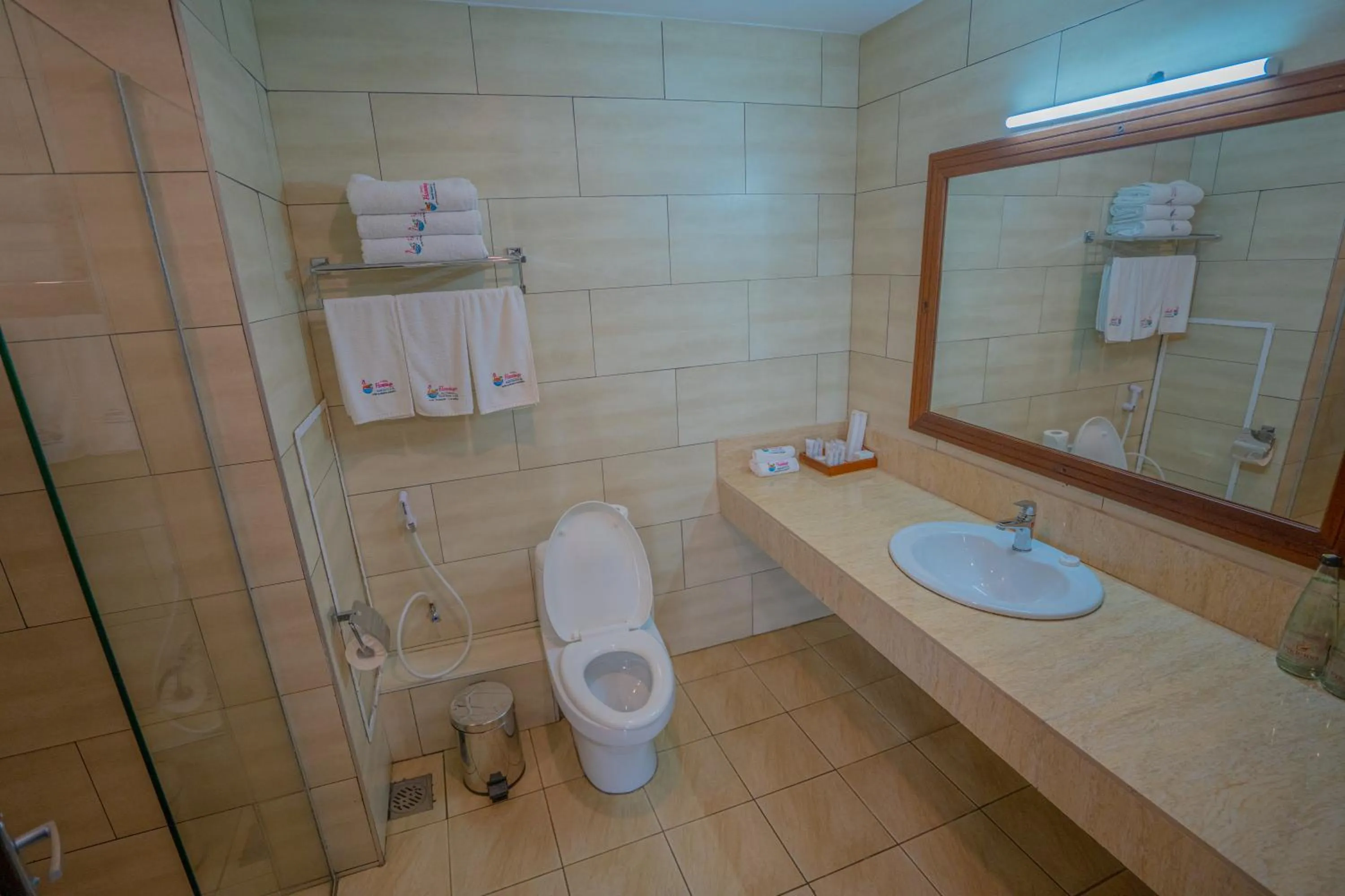 Shower in PrideInn Flamingo Beach Resort & Spa Mombasa