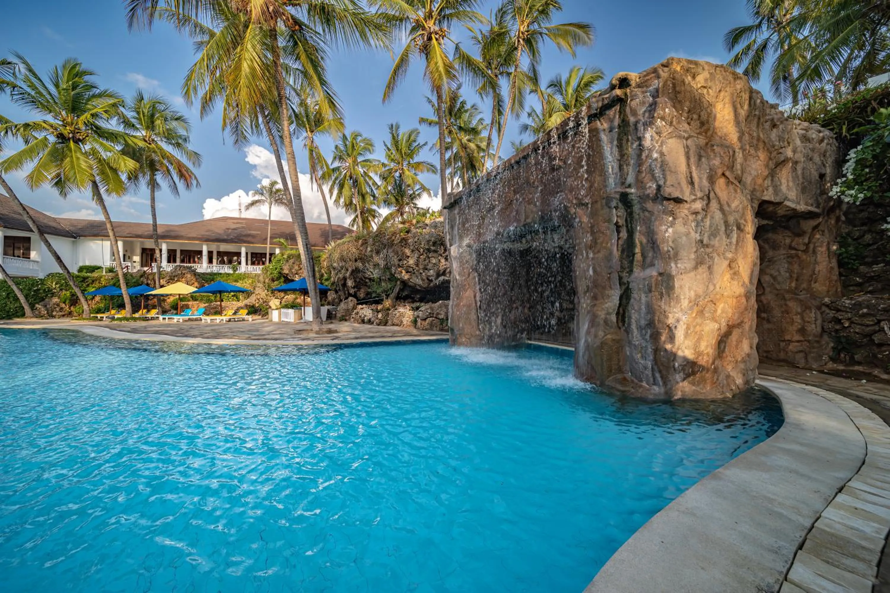 Day in PrideInn Flamingo Beach Resort & Spa Mombasa