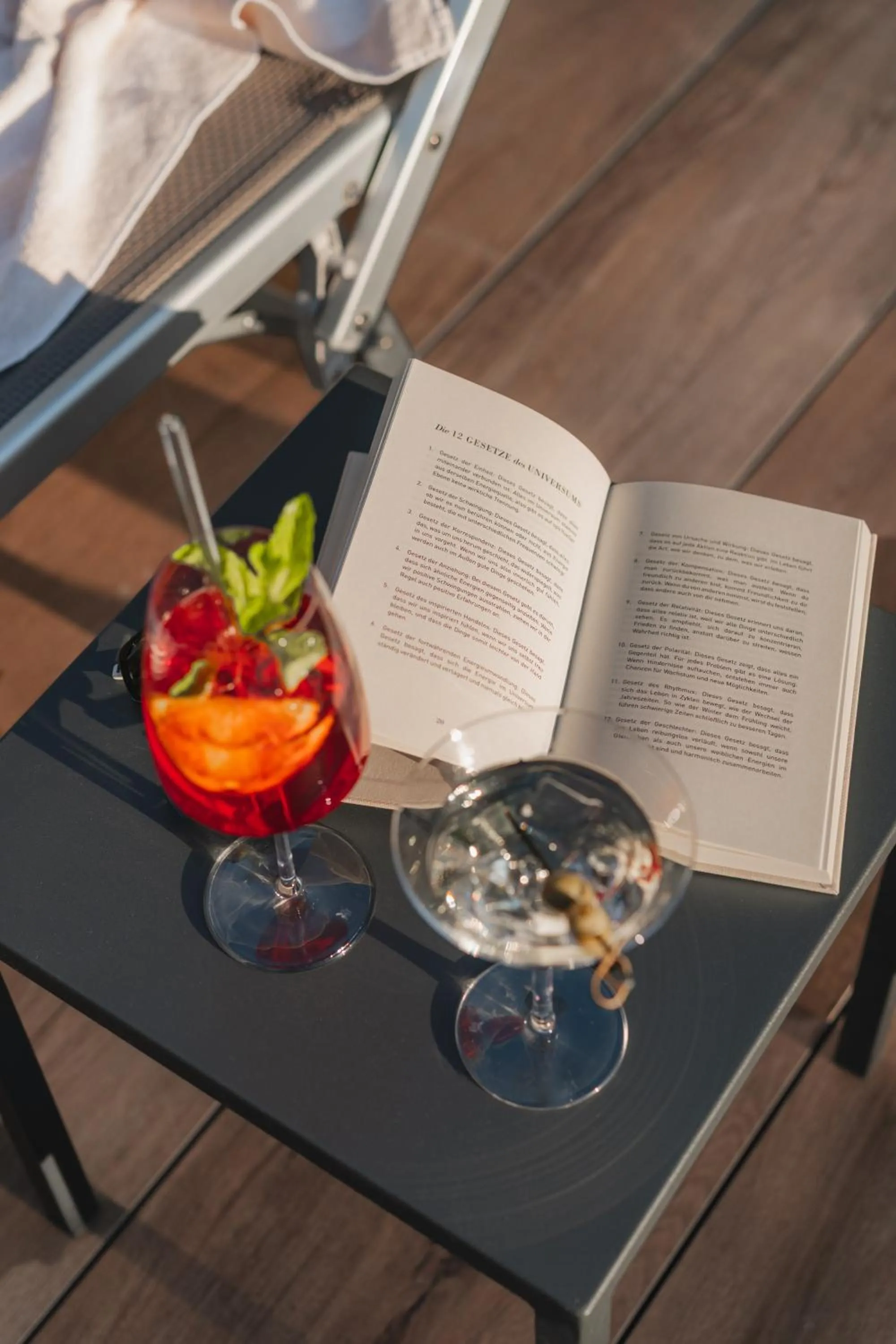 Restaurant/places to eat in Hotel Jonathan