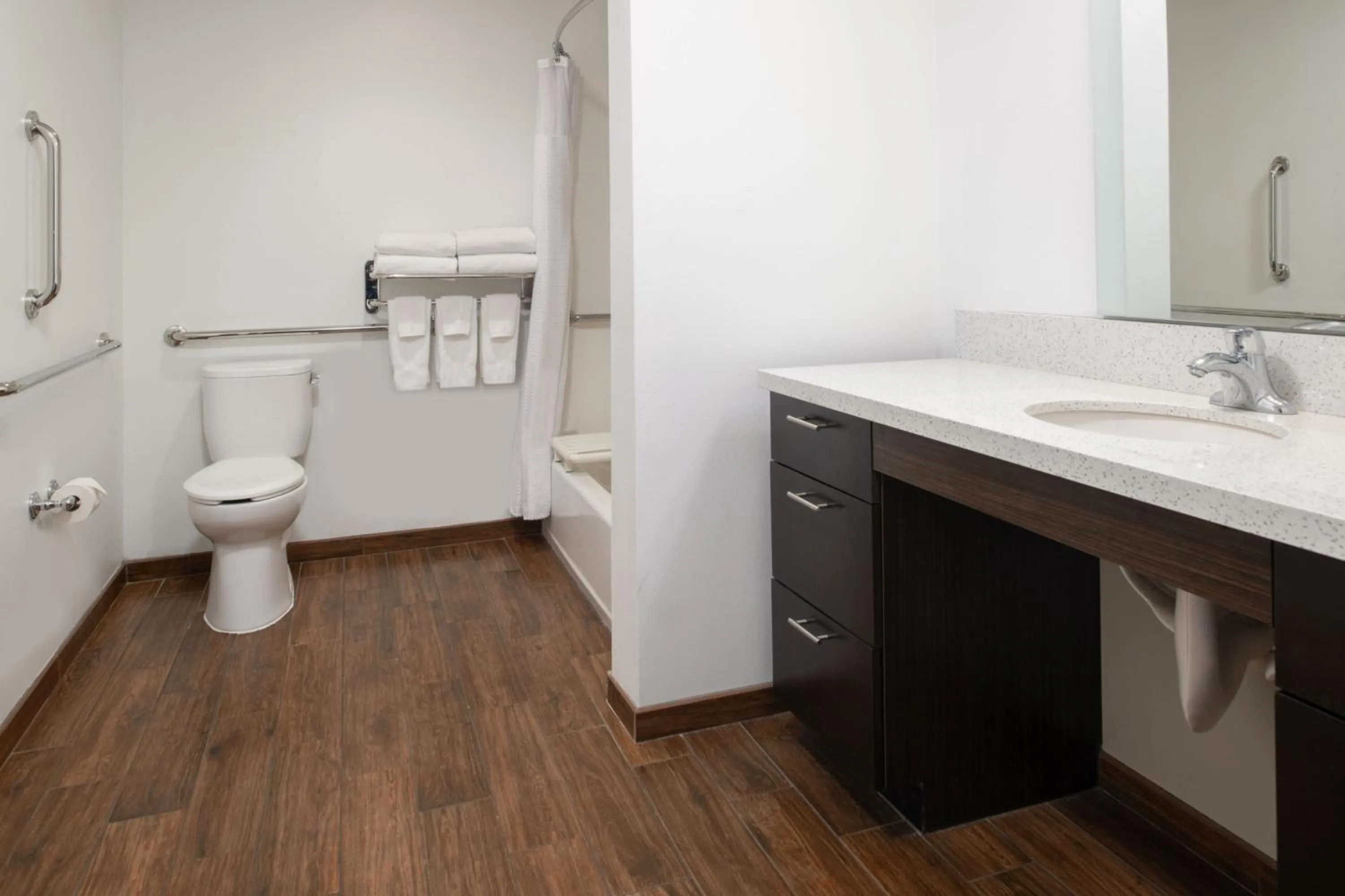 Bathroom in TownePlace Suites by Marriott Olympia