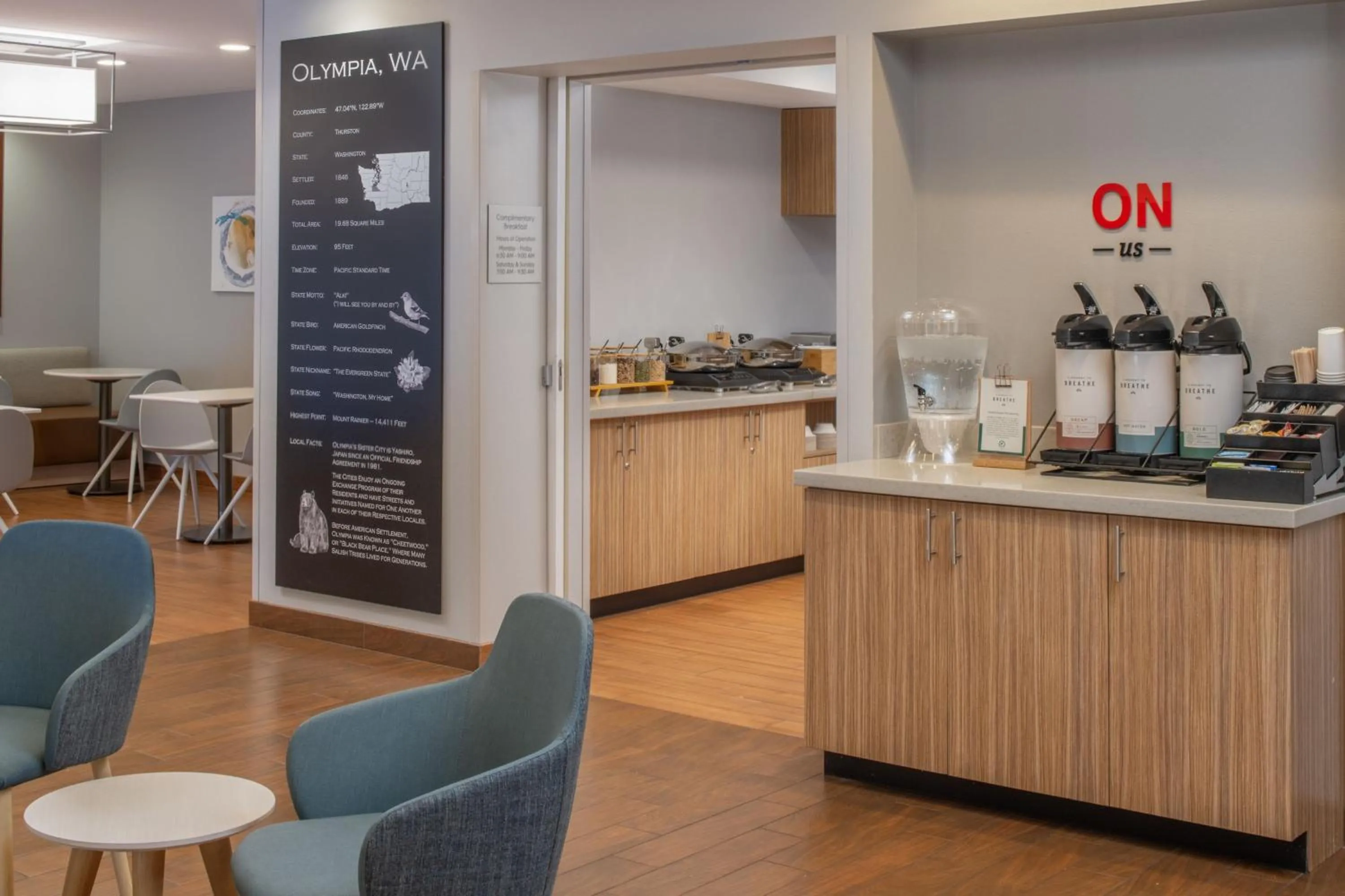 Breakfast in TownePlace Suites by Marriott Olympia