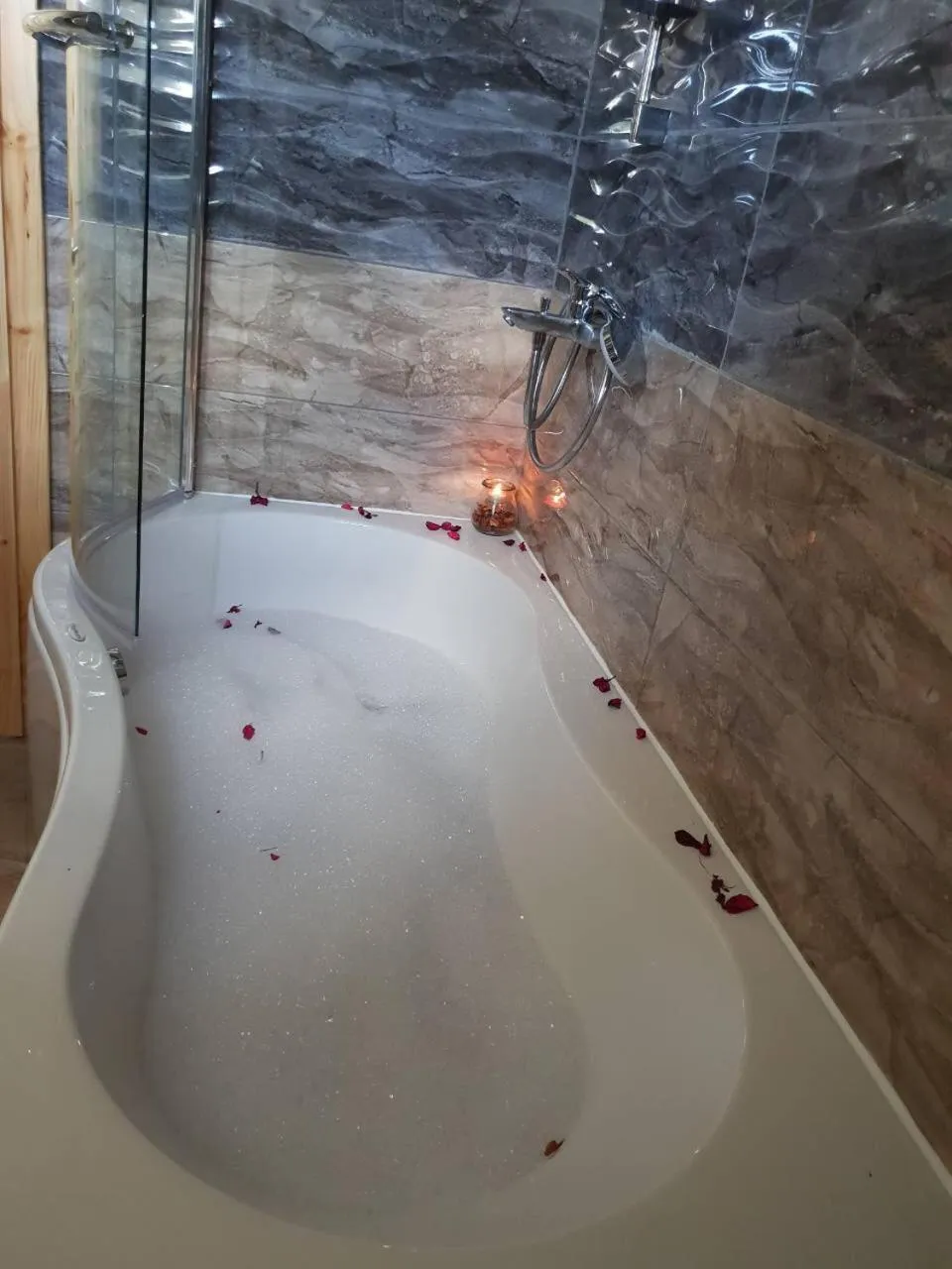 Bathroom in Rustic Inn River