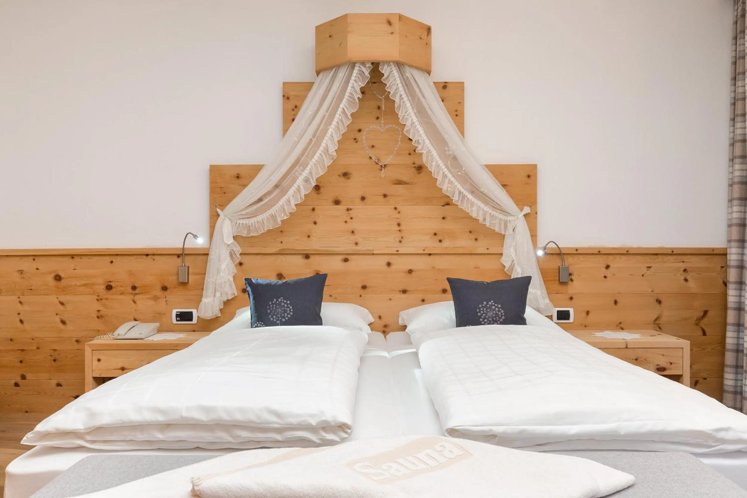 Bed in Hotel Bel Sit