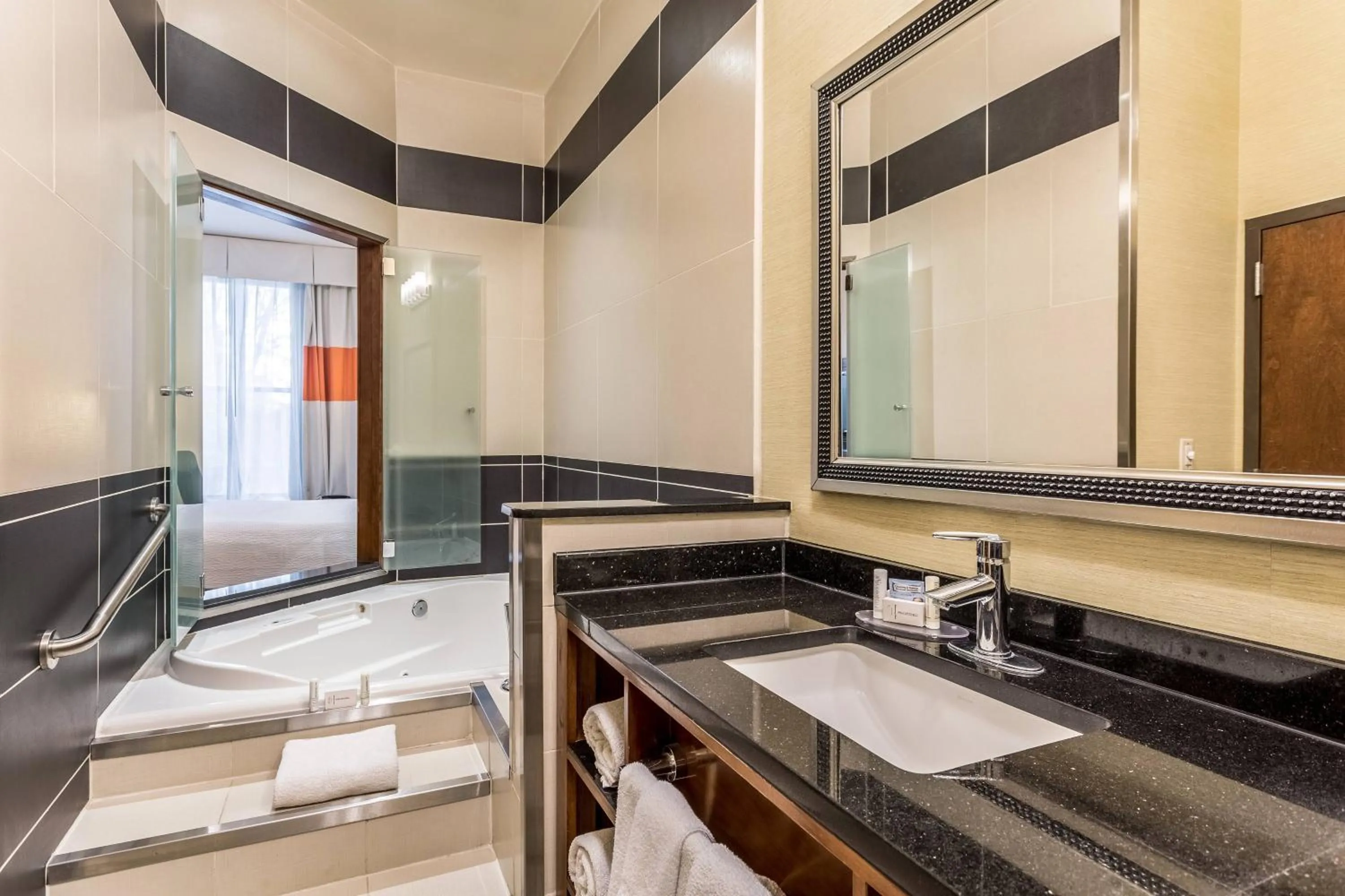 Swimming pool in Fairfield Inn & Suites by Marriott Alamogordo