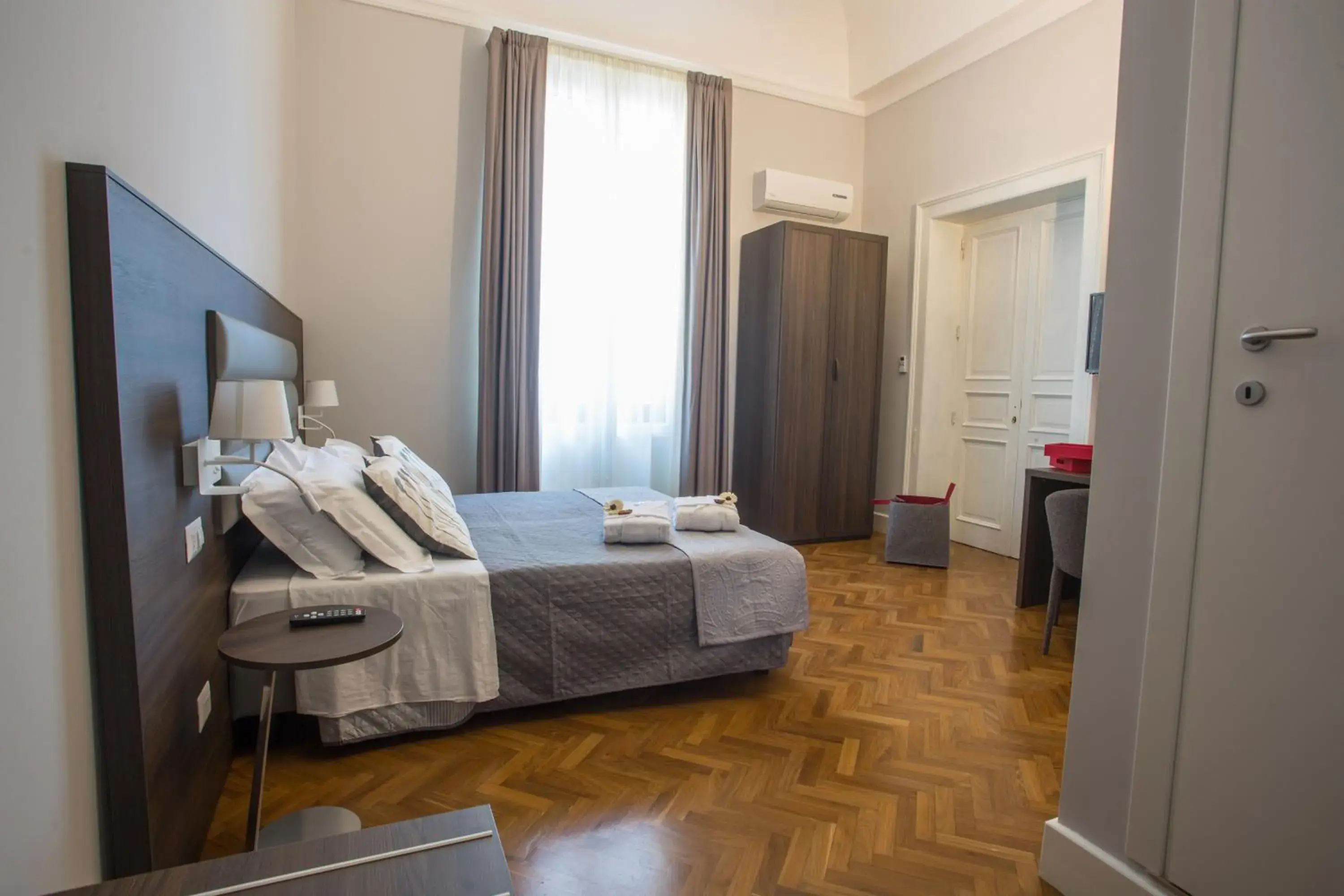 Deluxe Double or Twin Room with City View in Re Vittorio De Luxe Deluxe Double or Twin Room with City View in Re Vittorio De Luxe
