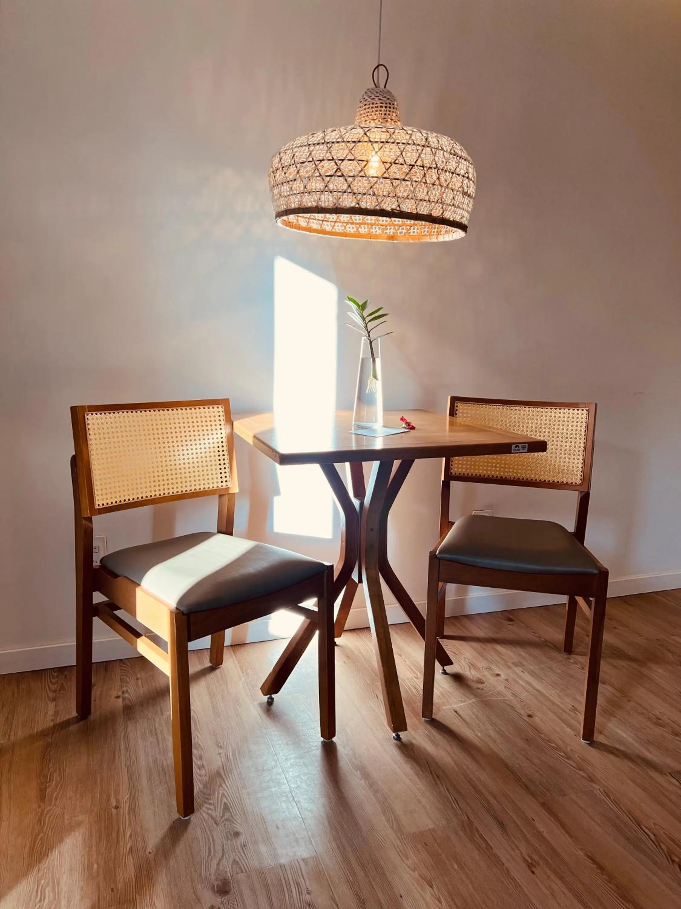 Decorative detail in Dolphin Hotel