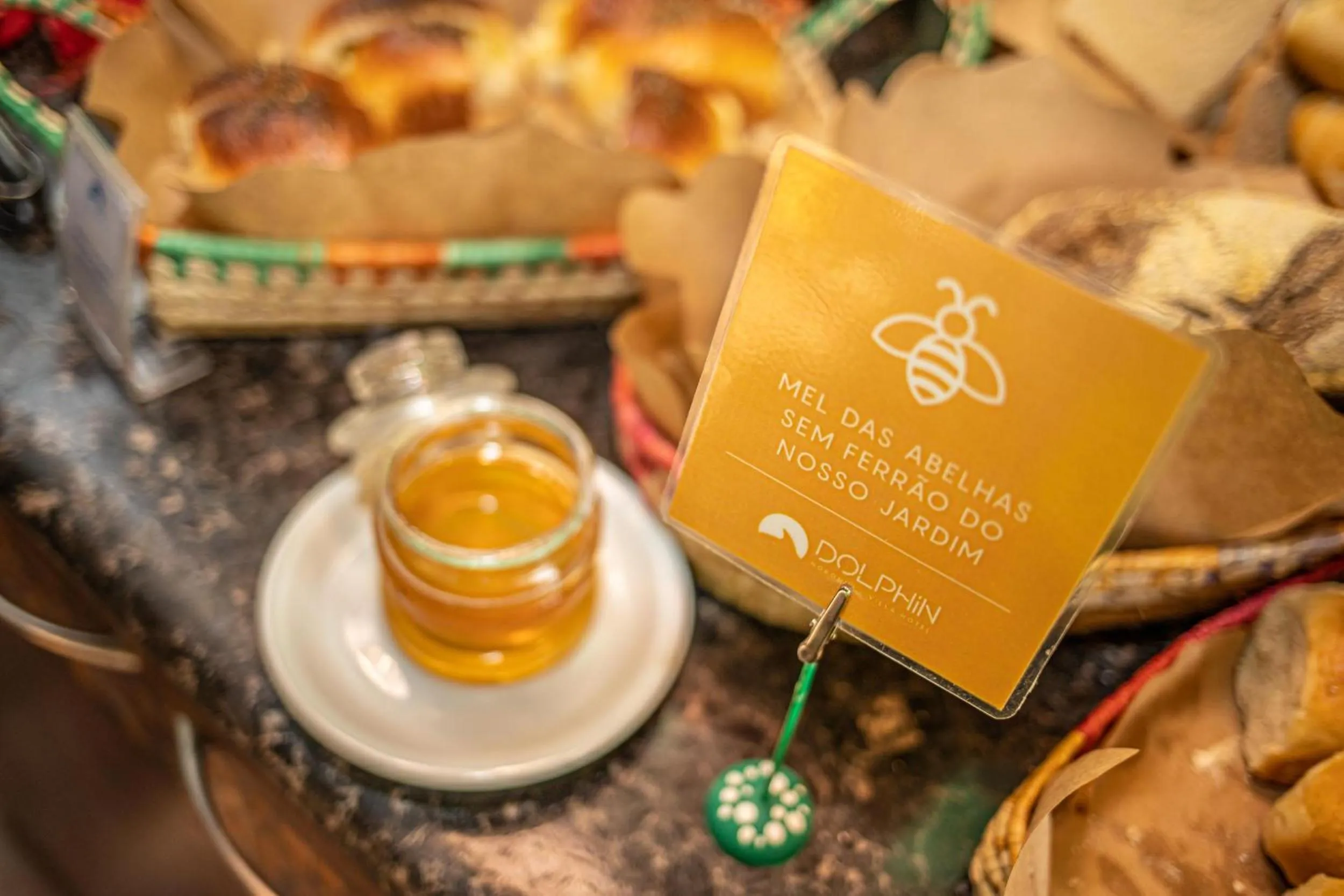 Restaurant/places to eat in Dolphin Hotel