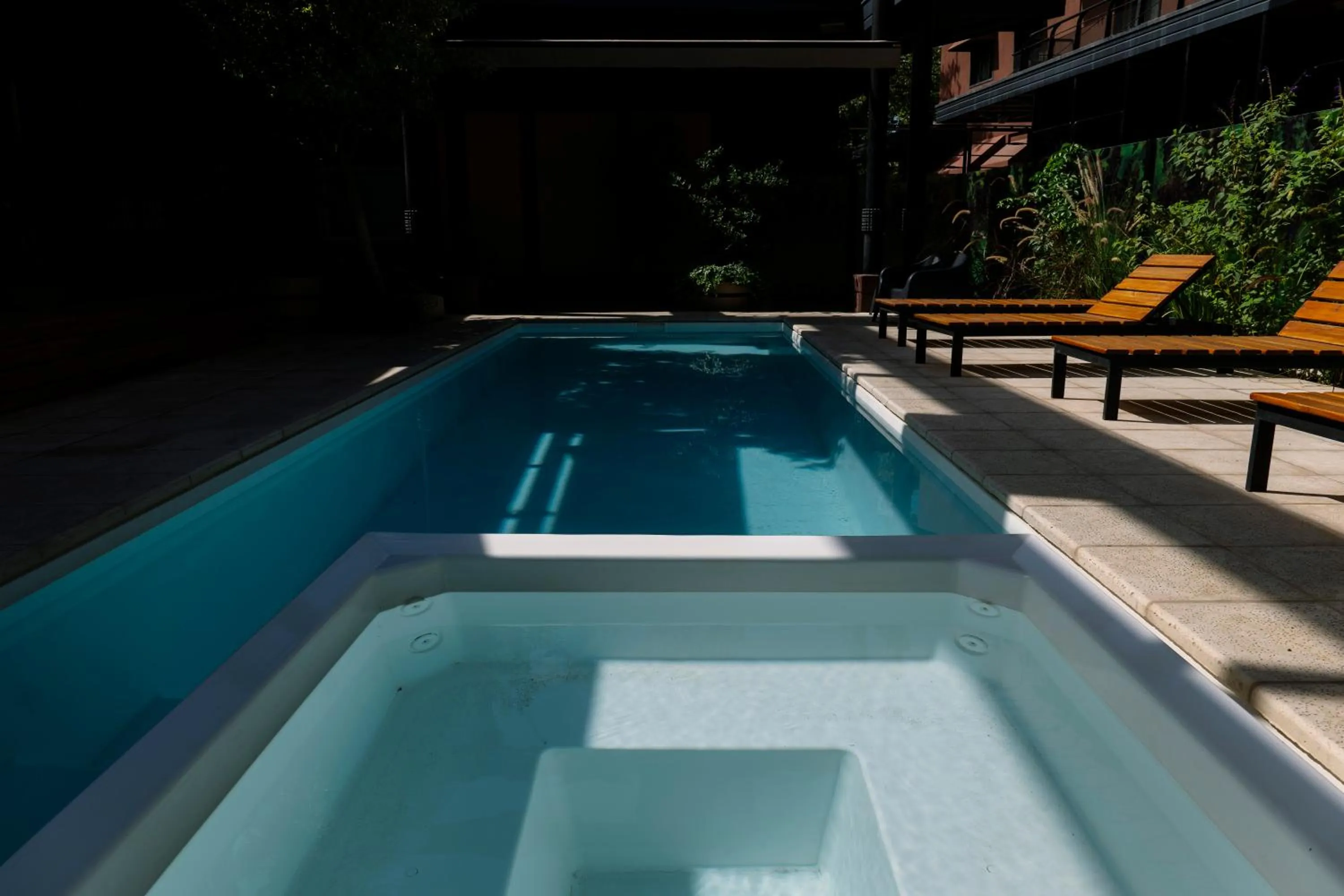 Swimming pool in Plaza Paradiso Petit Hotel