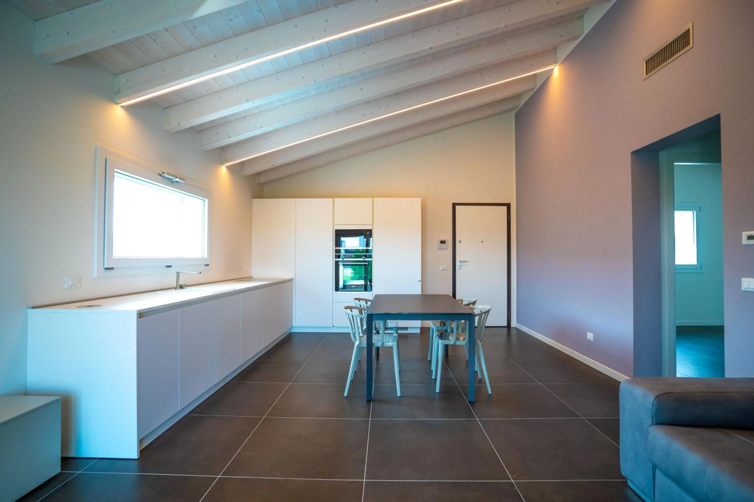 Kitchen or kitchenette in B&B Alma Garda Lake