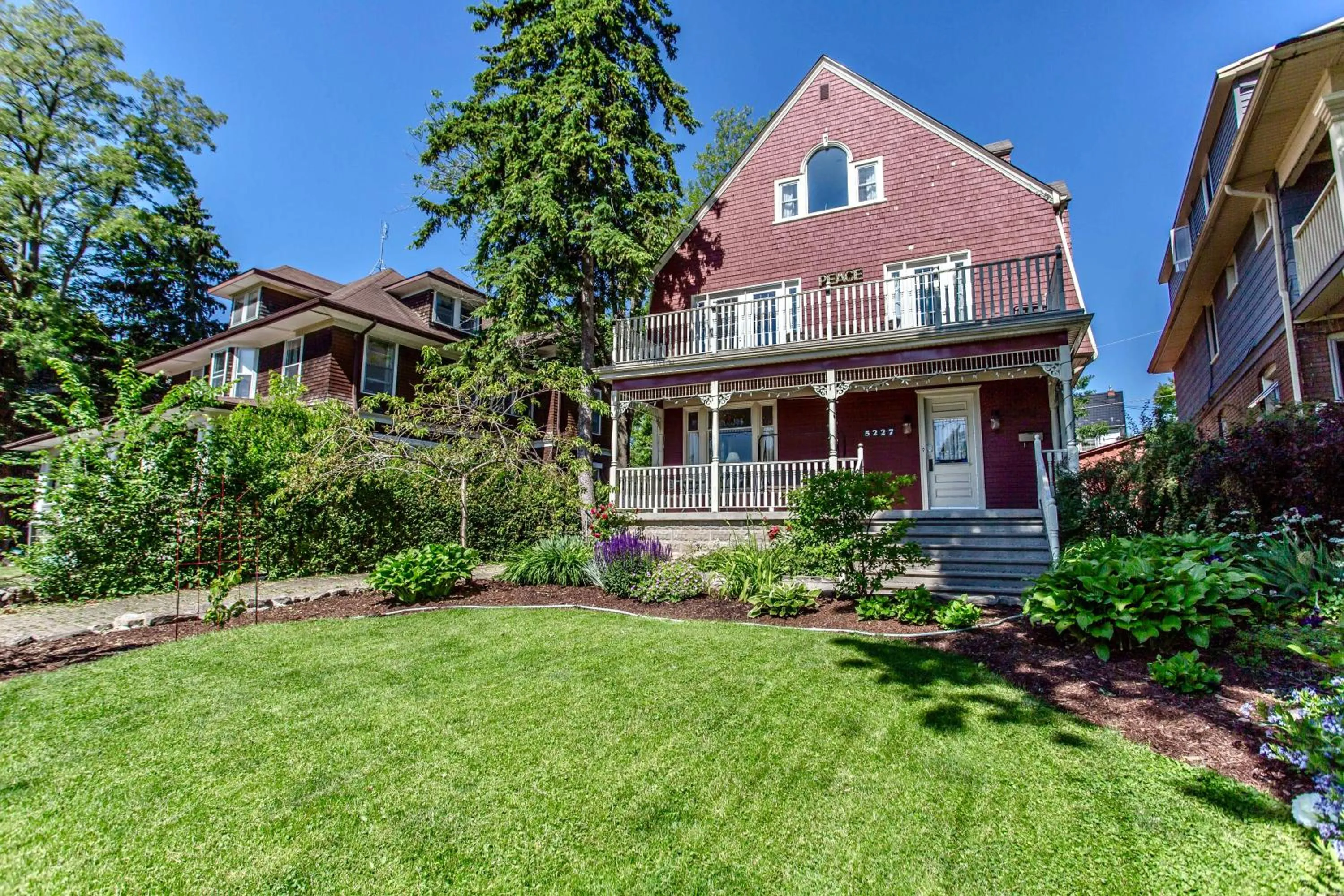 Redwood Bed and Breakfast