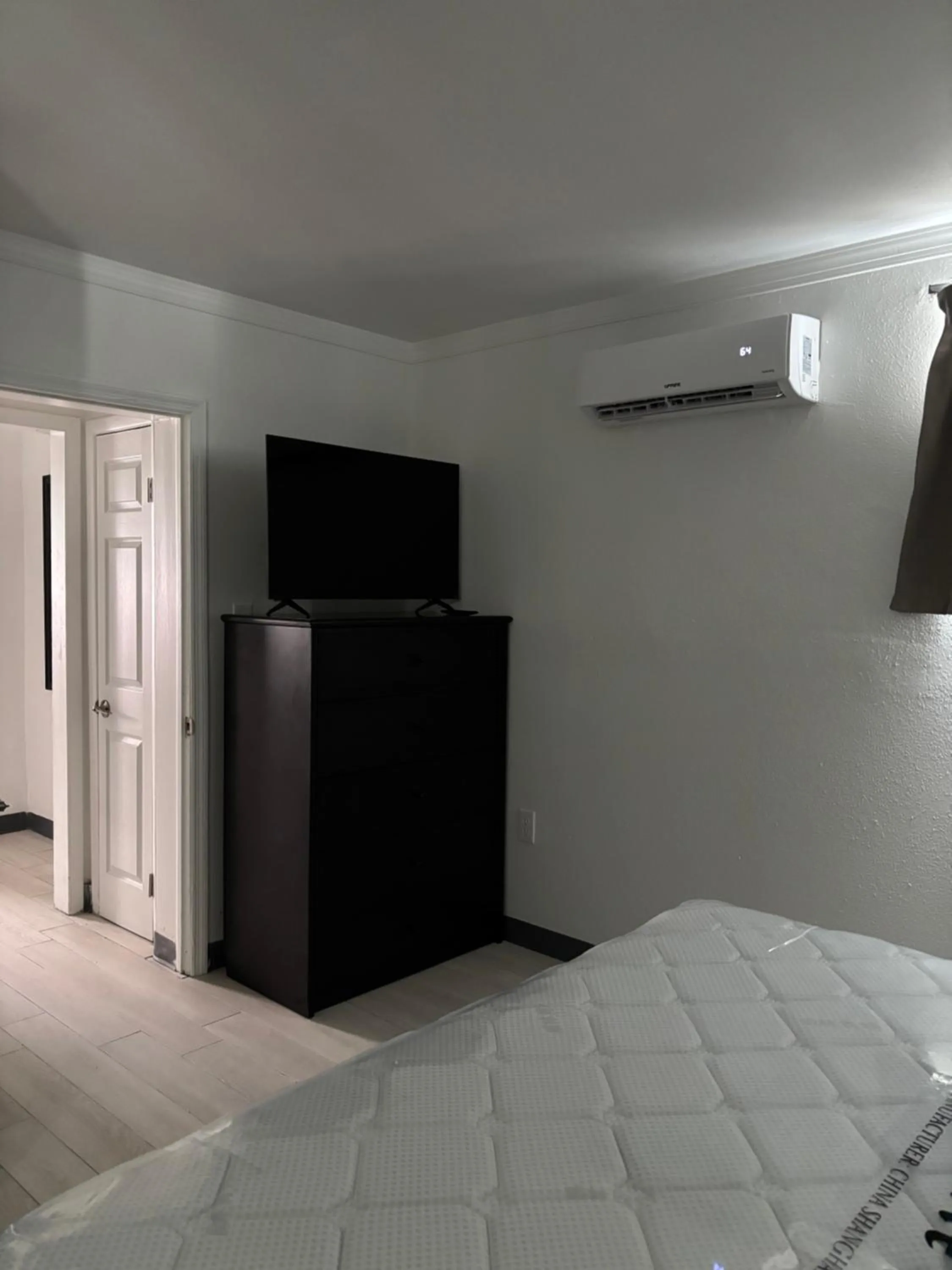 Bed in Holiday Isles Resort