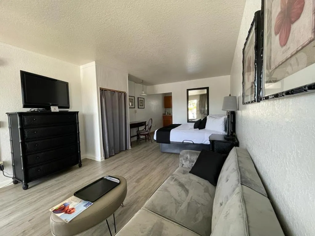 Queen Studio in Holiday Isles Resort