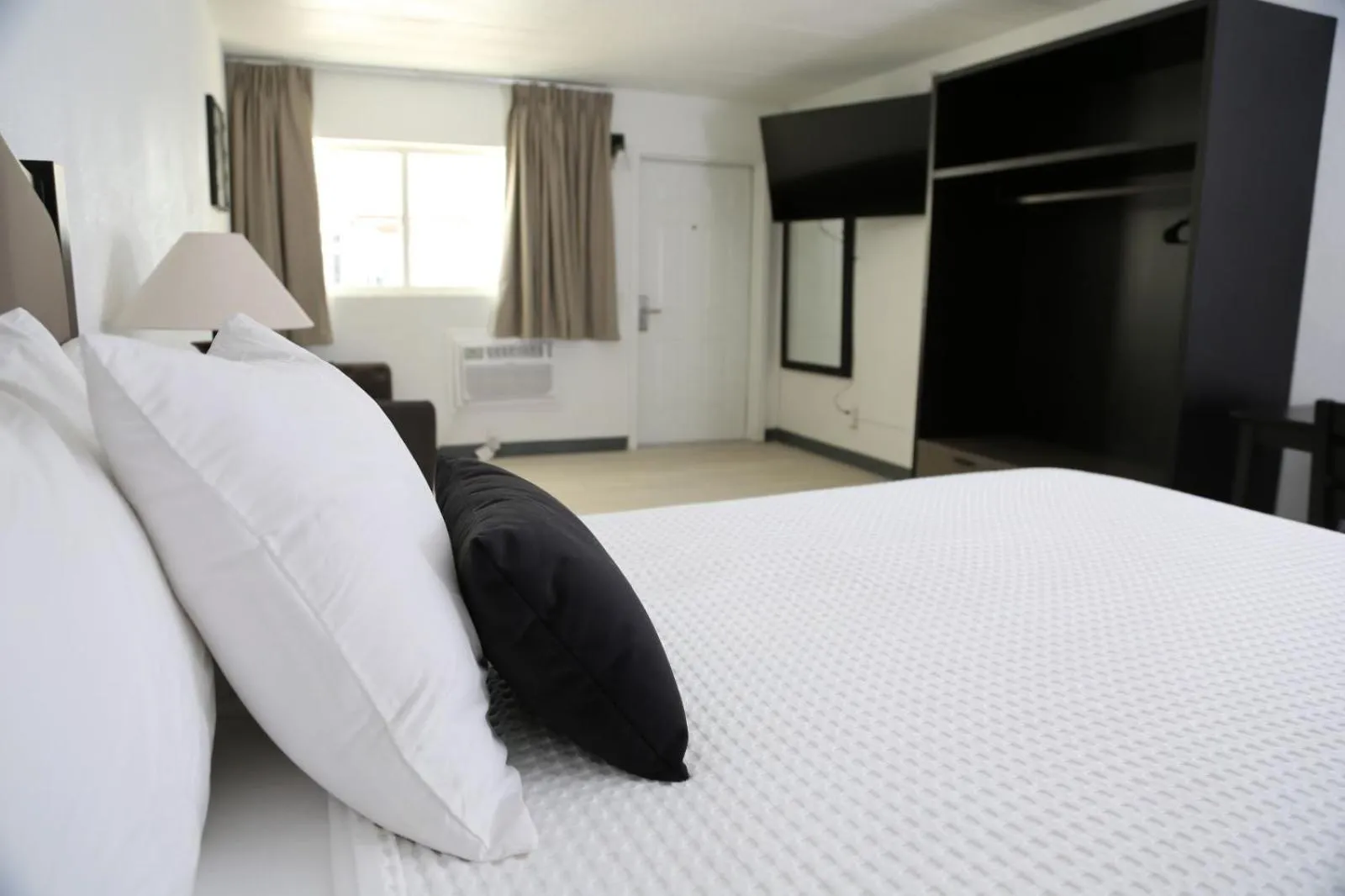 Bed in Holiday Isles Resort