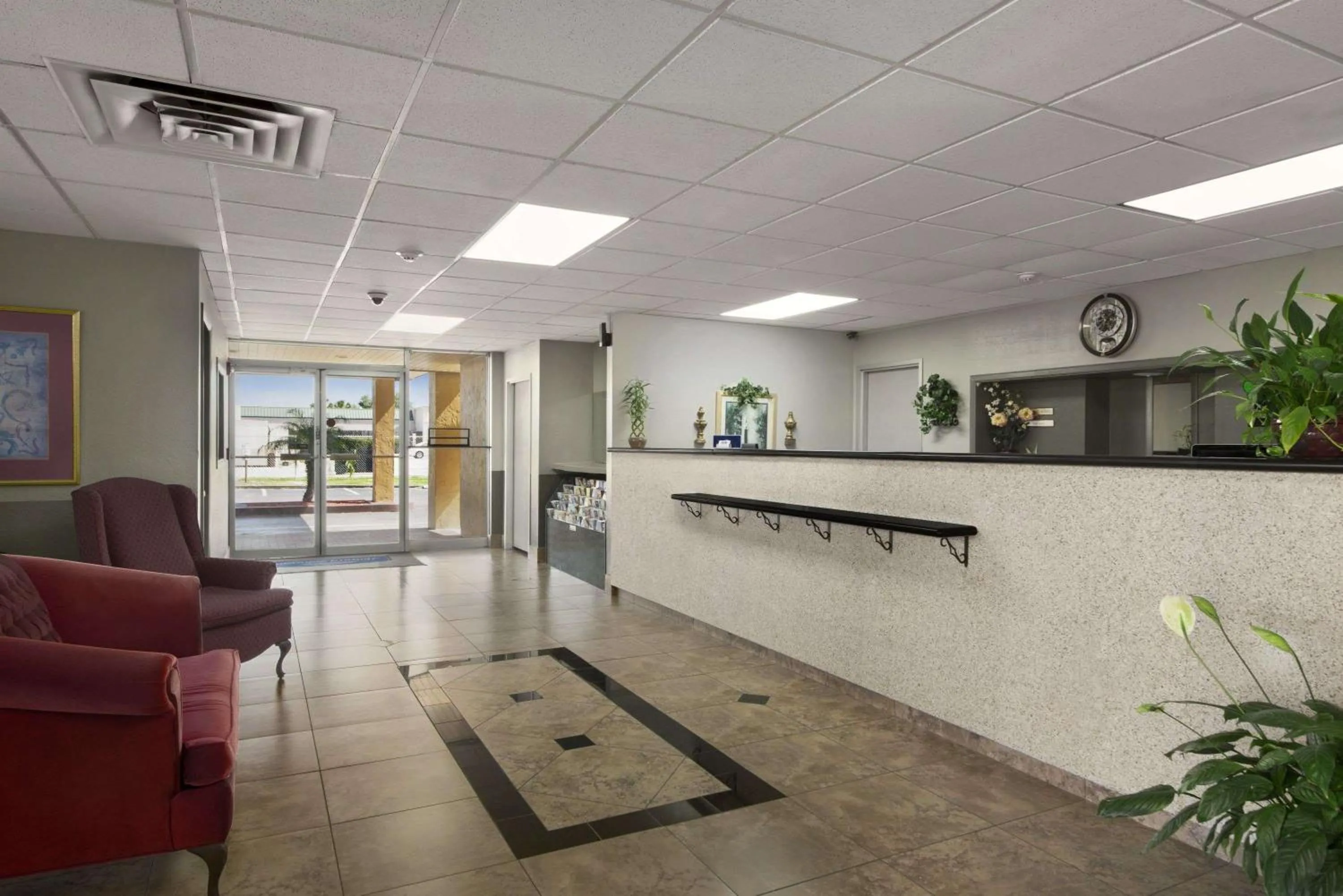 Lobby or reception in Howard Johnson by Wyndham Winter Haven FL