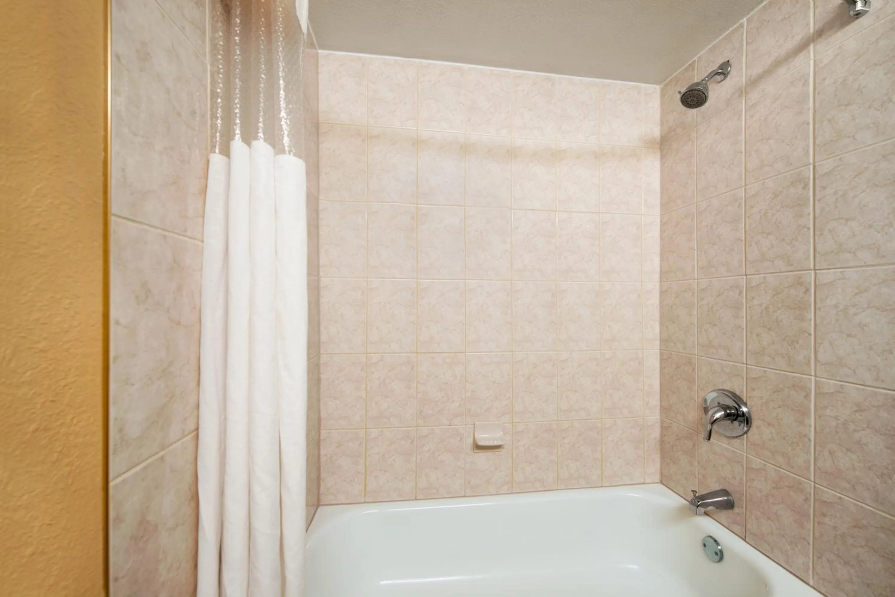 Shower in Howard Johnson by Wyndham Winter Haven FL