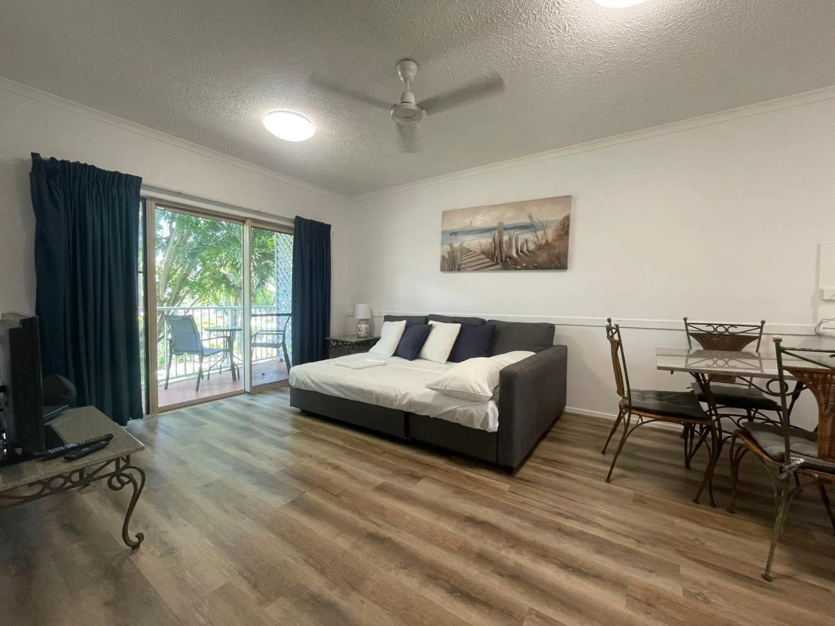 Bed in Cairns Beach Resort