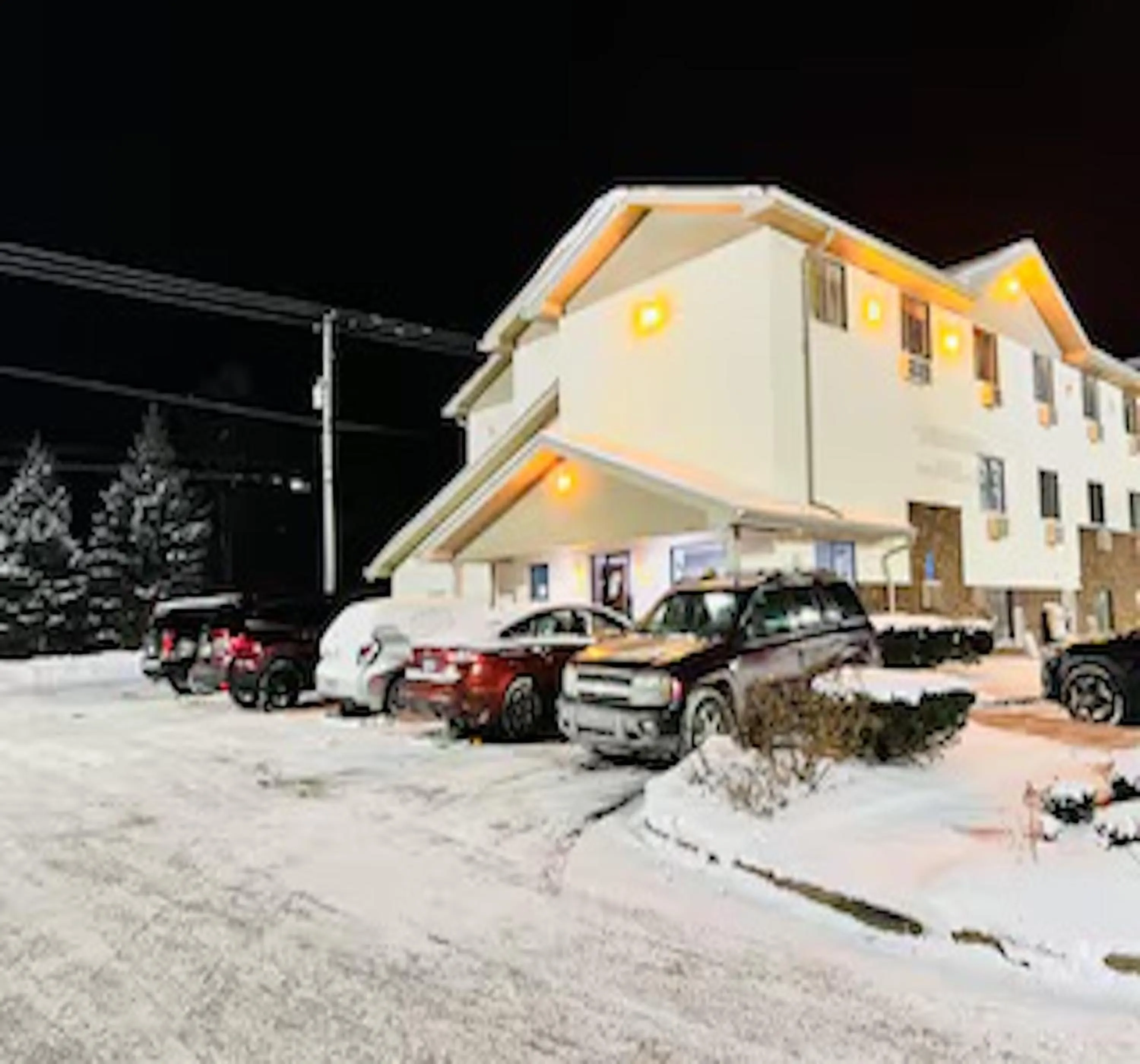 Property building in Super Inn by OYO Lansing MI