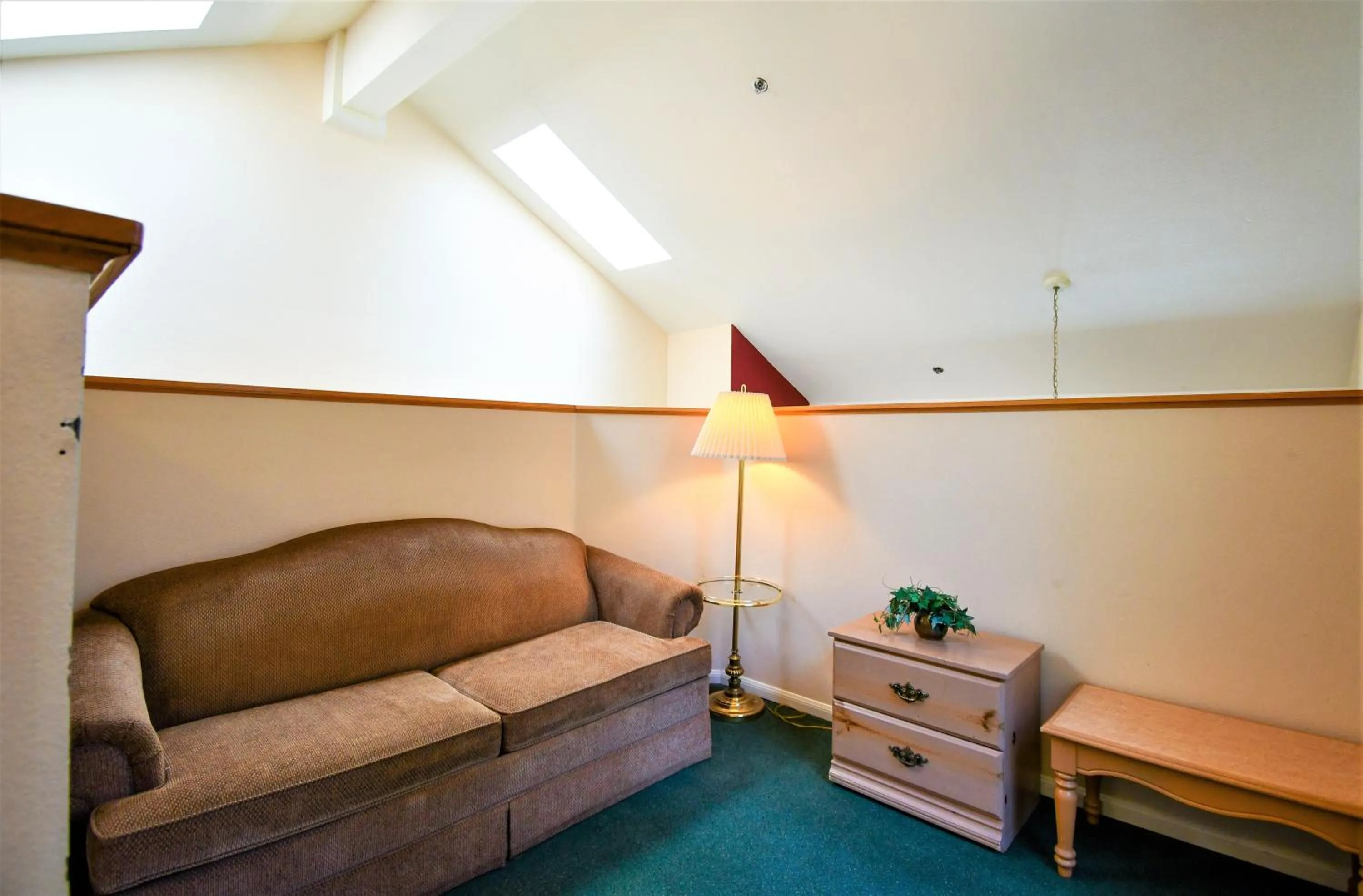 Seating area in North Bay At Lake Arrowhead