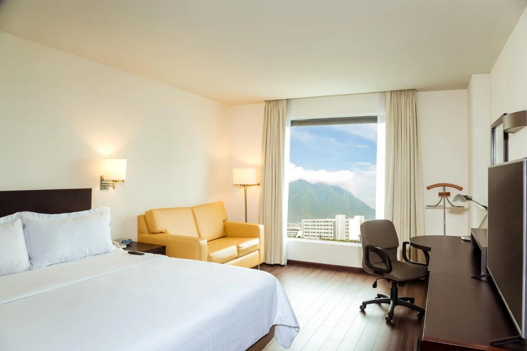 Bedroom, Bed in Fiesta Inn Monterrey Tecnologico