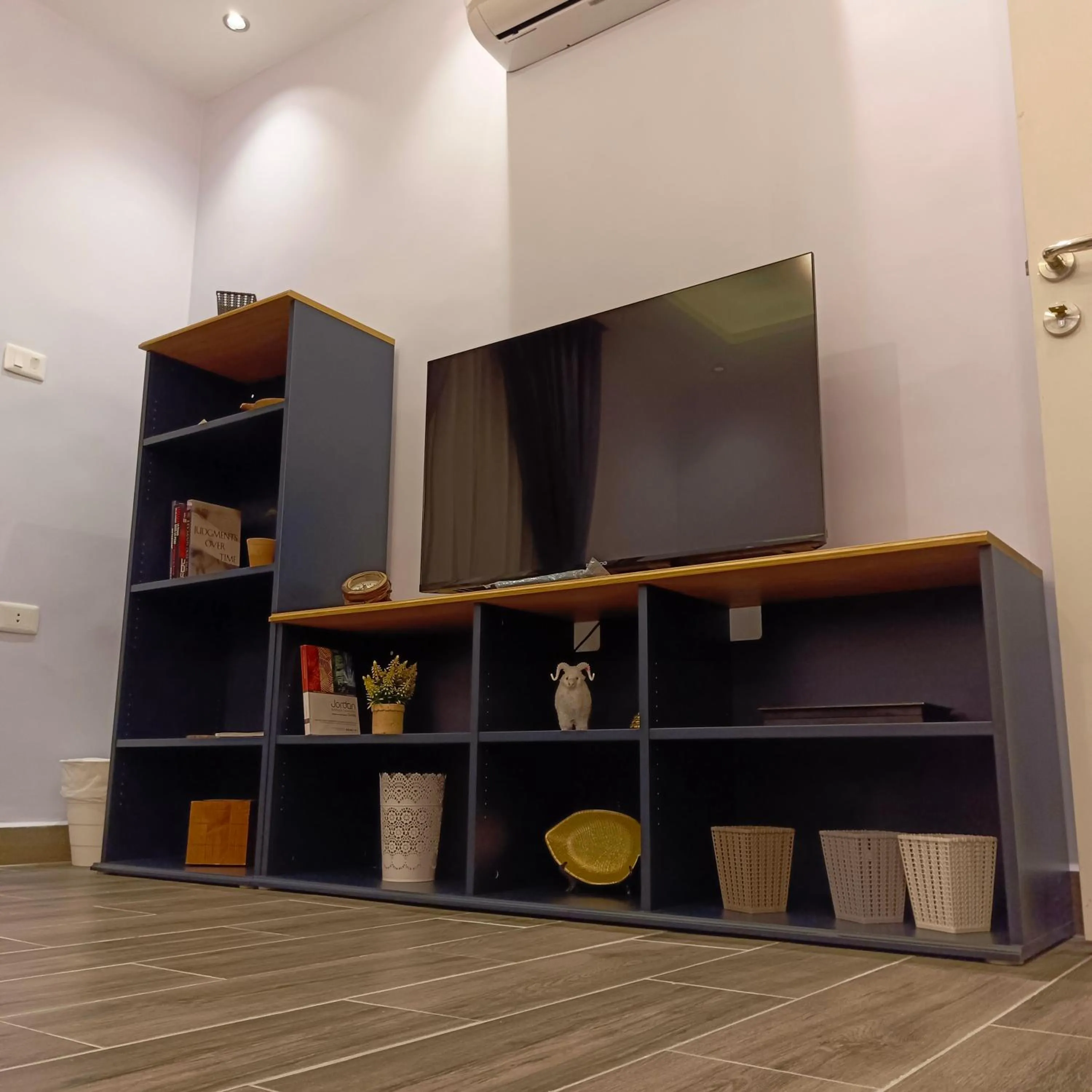 Library in The Boutique Hotel Amman