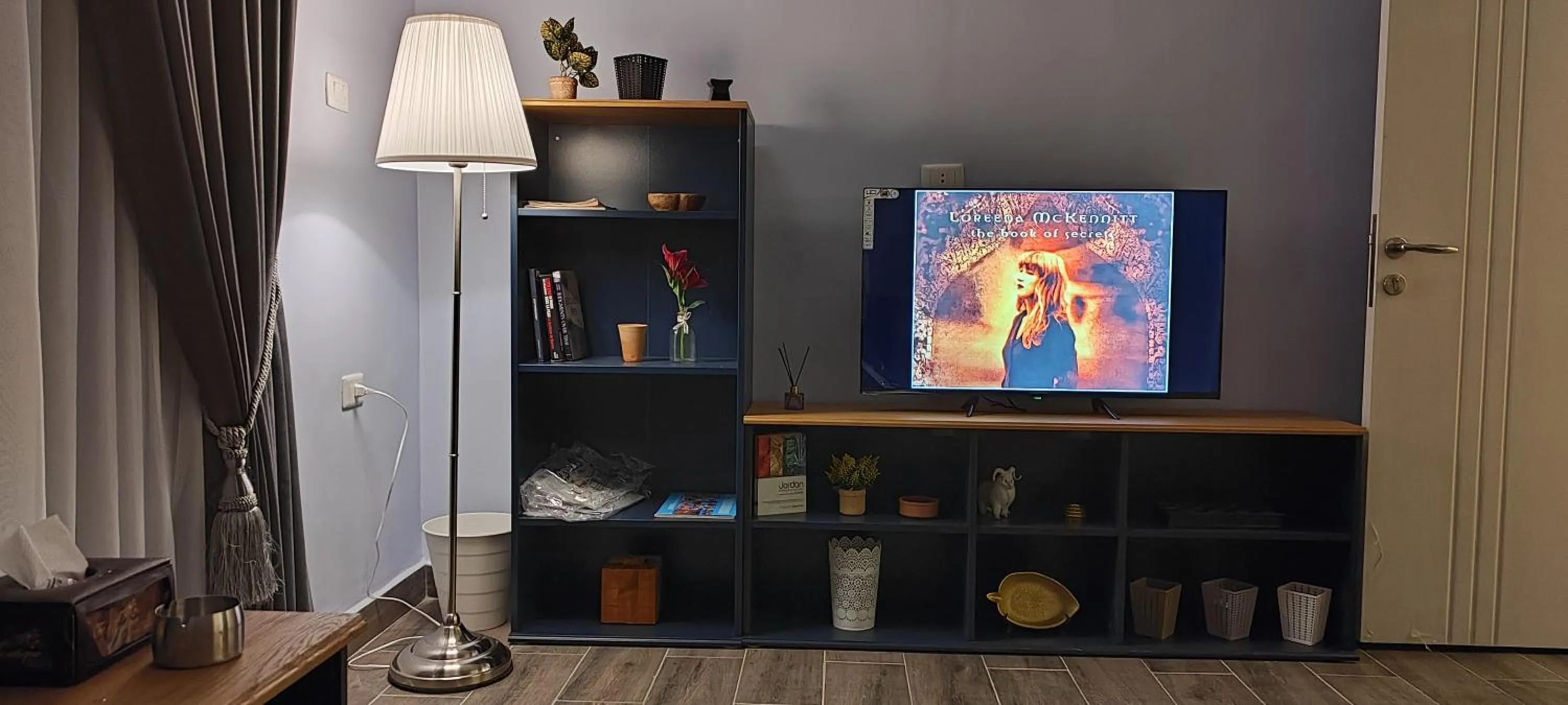 Communal lounge/ TV room in The Boutique Hotel Amman