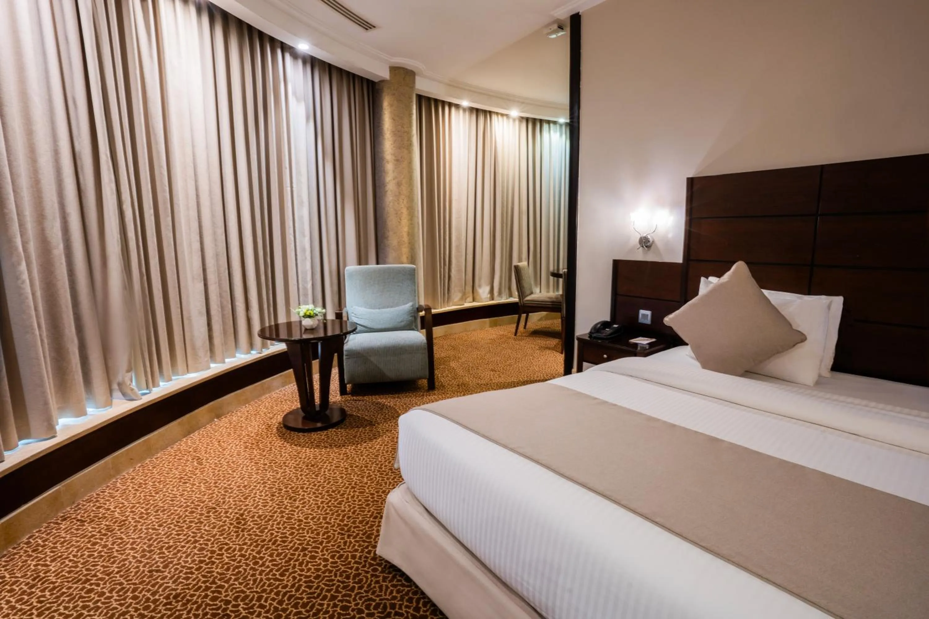 Bedroom, Bed in Ayass Hotel