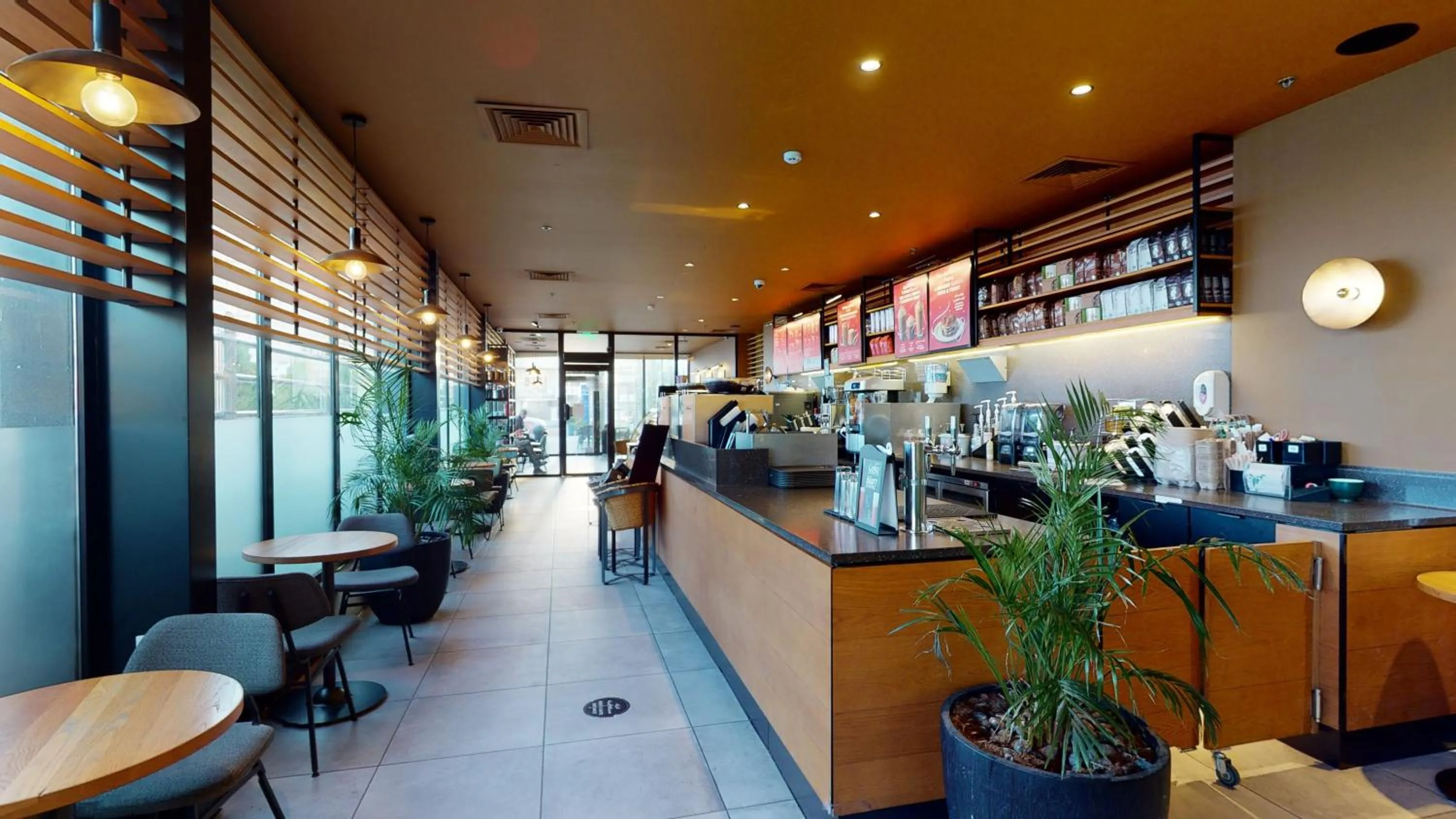 Coffee/tea facilities in Ayass Hotel