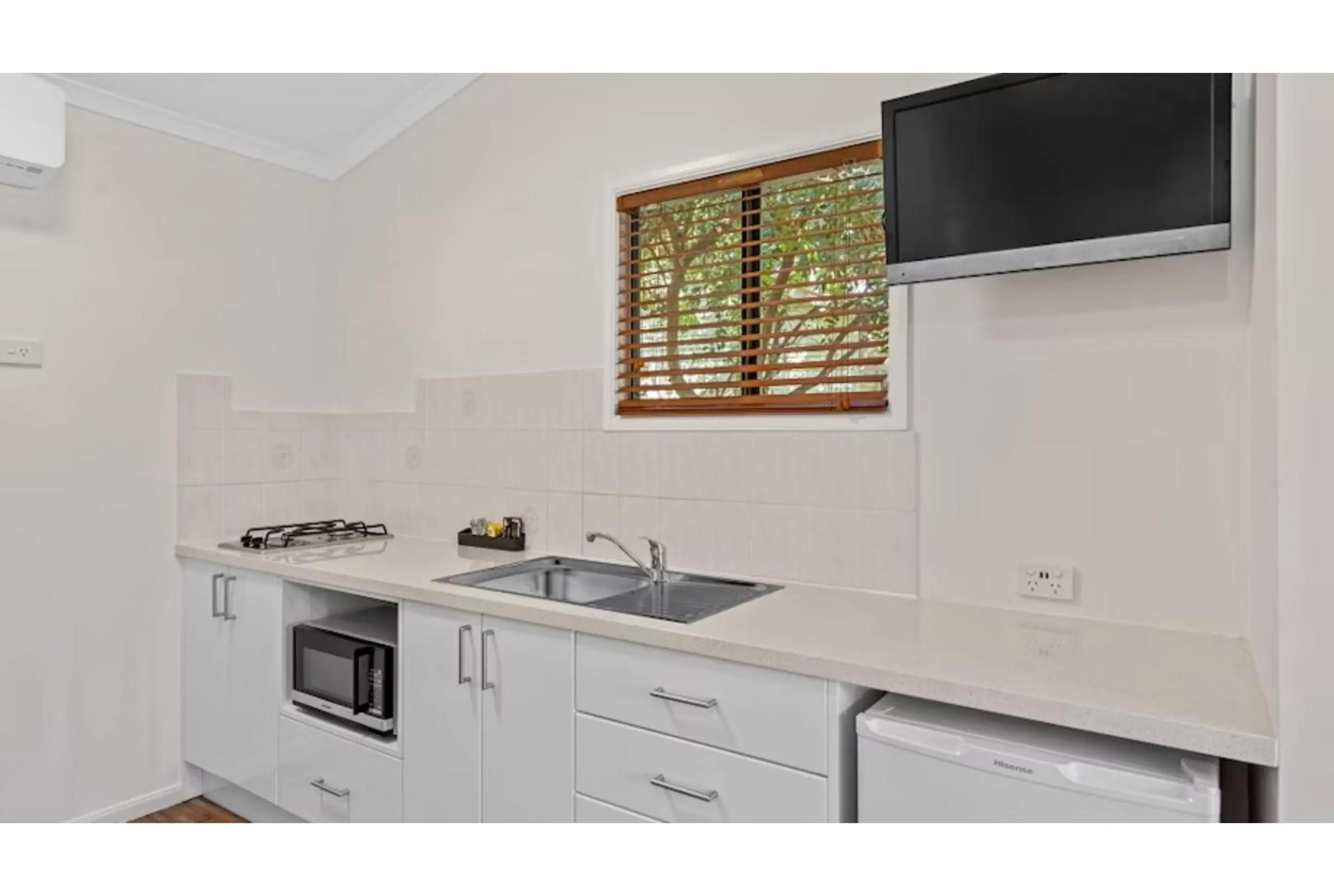 kitchen in Discovery Parks - Woodman Point