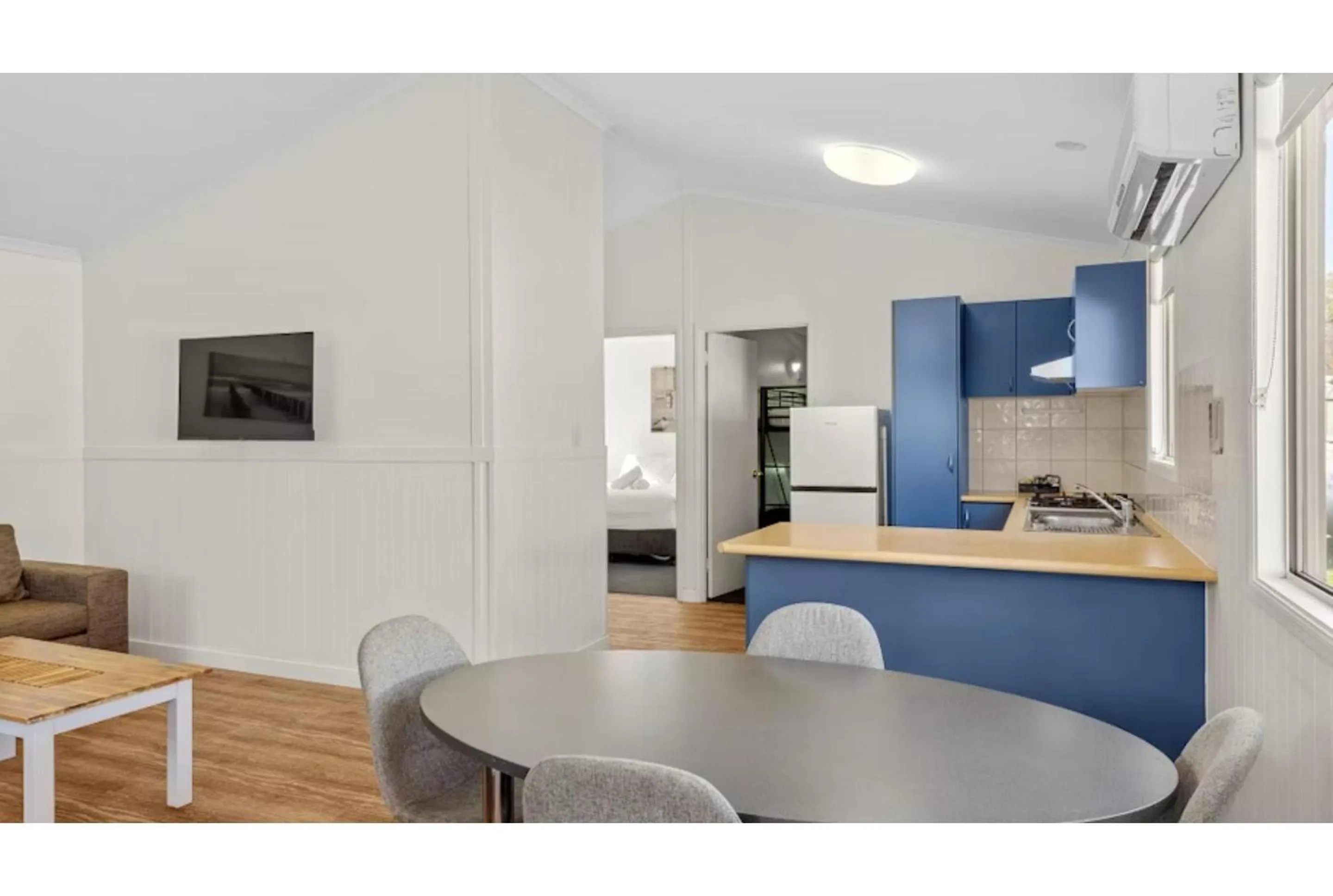 Dining area in Discovery Parks - Woodman Point