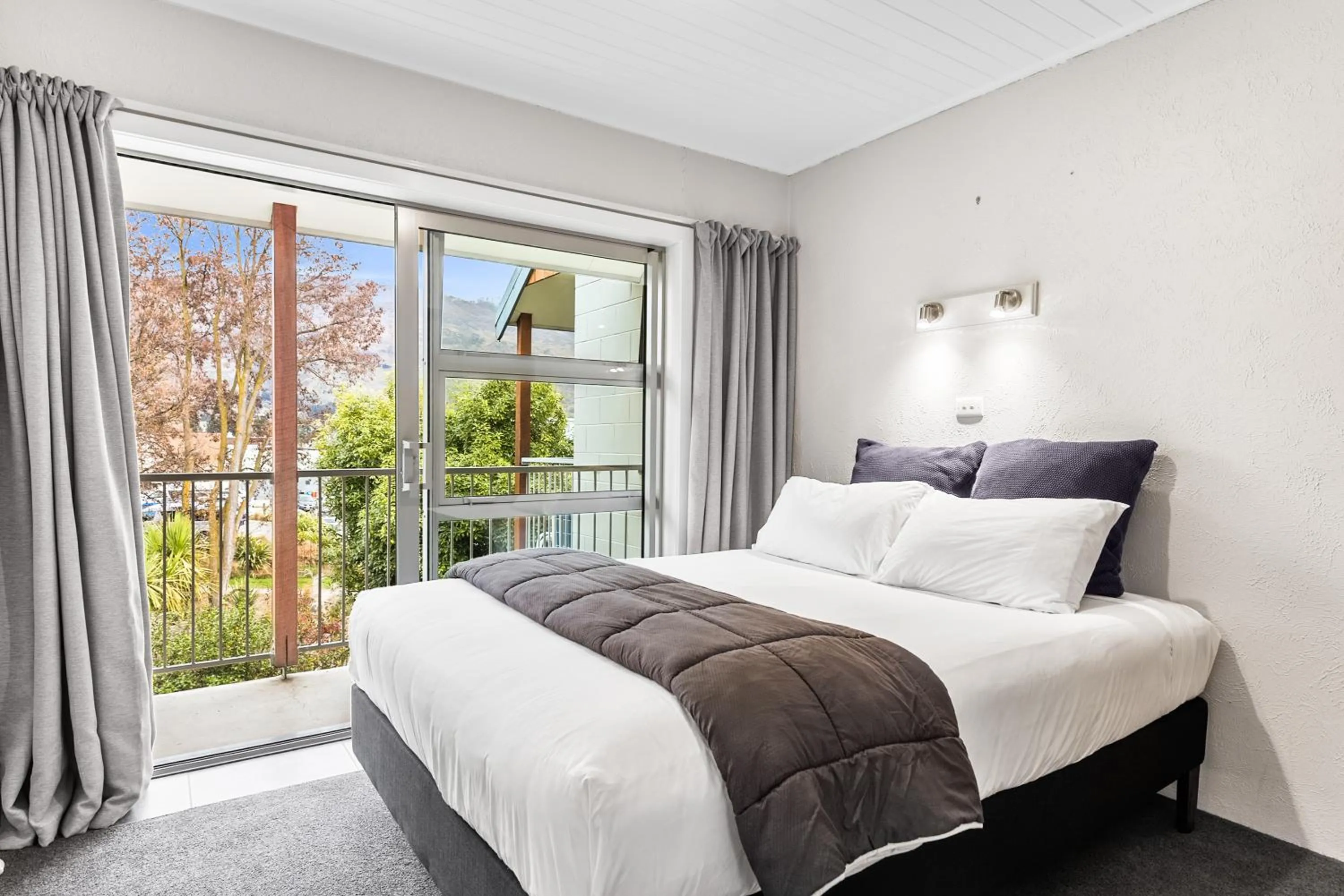 Bed in ASURE Brookvale Motel