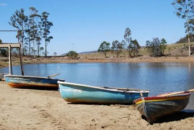 Canoeing in Gumleaves Bush Holidays