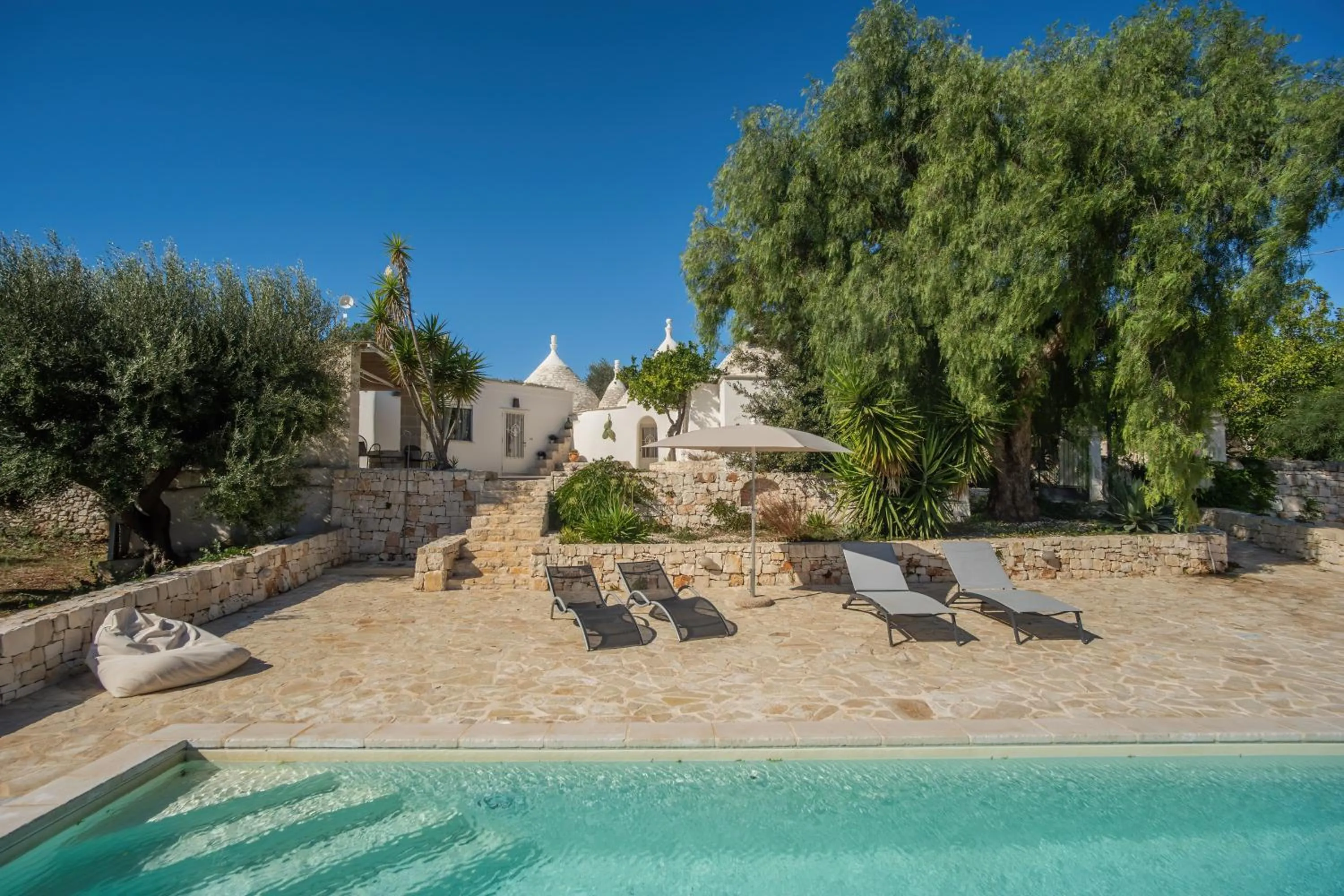 Trullo Limone by TrulliCervarolo