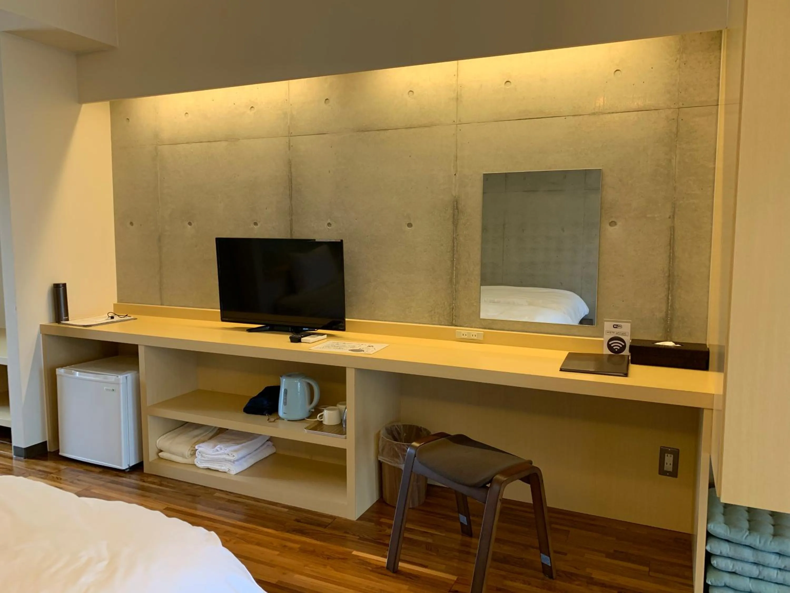 Other, Bed in Hotel & Restaurant On the Beach Lue