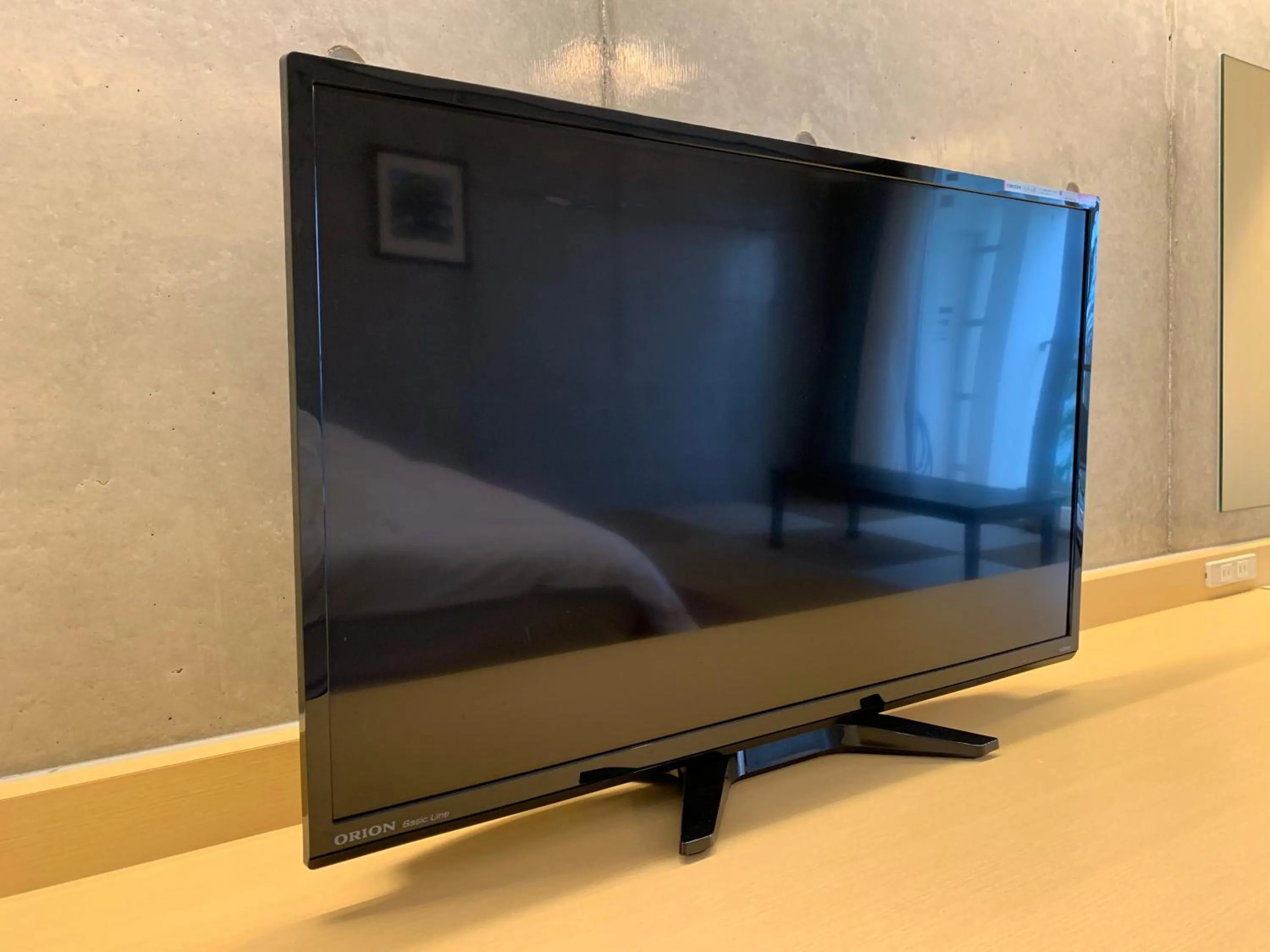 TV and multimedia in Hotel & Restaurant On the Beach Lue