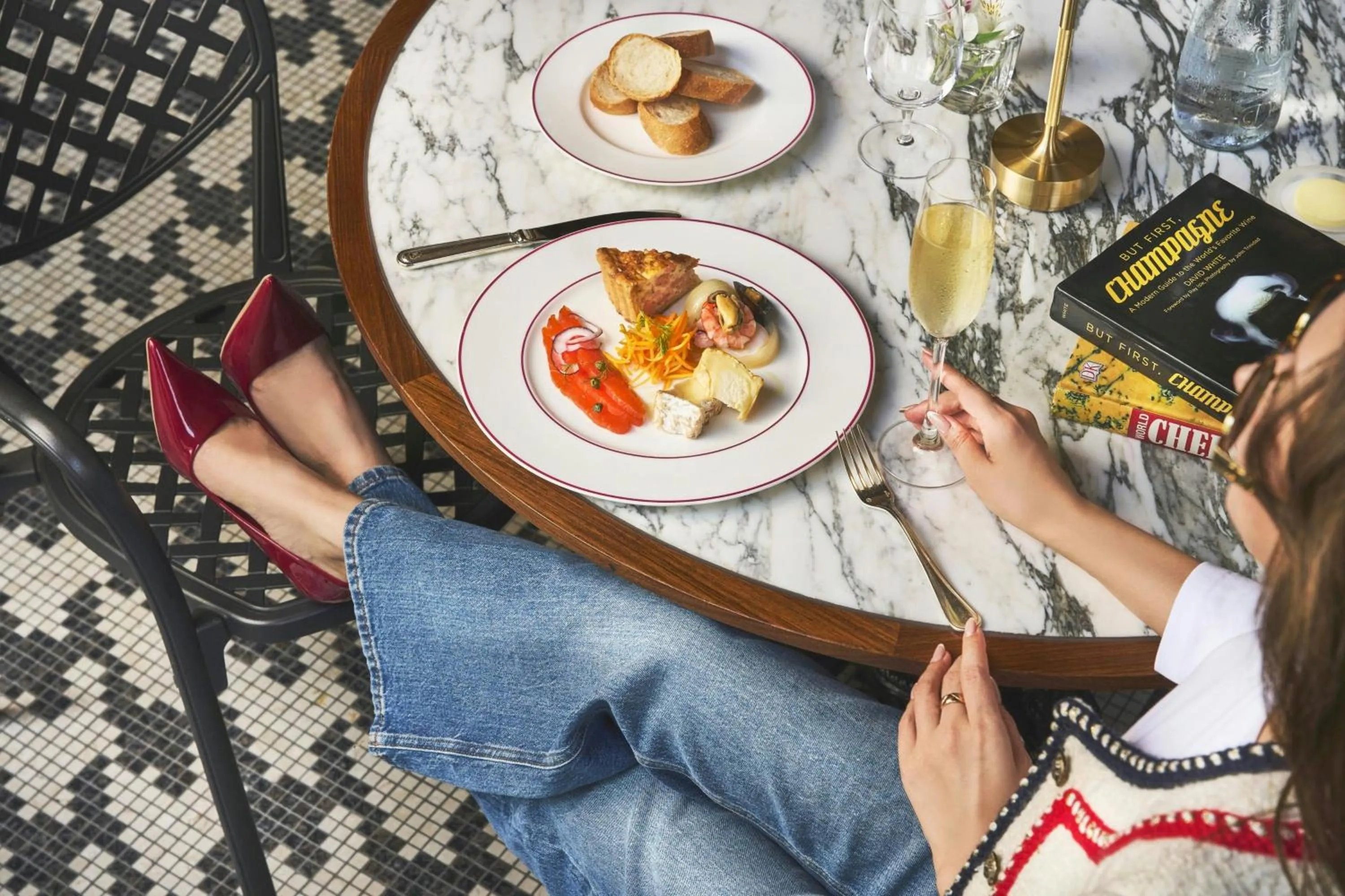 Restaurant/places to eat in The St. Regis Osaka