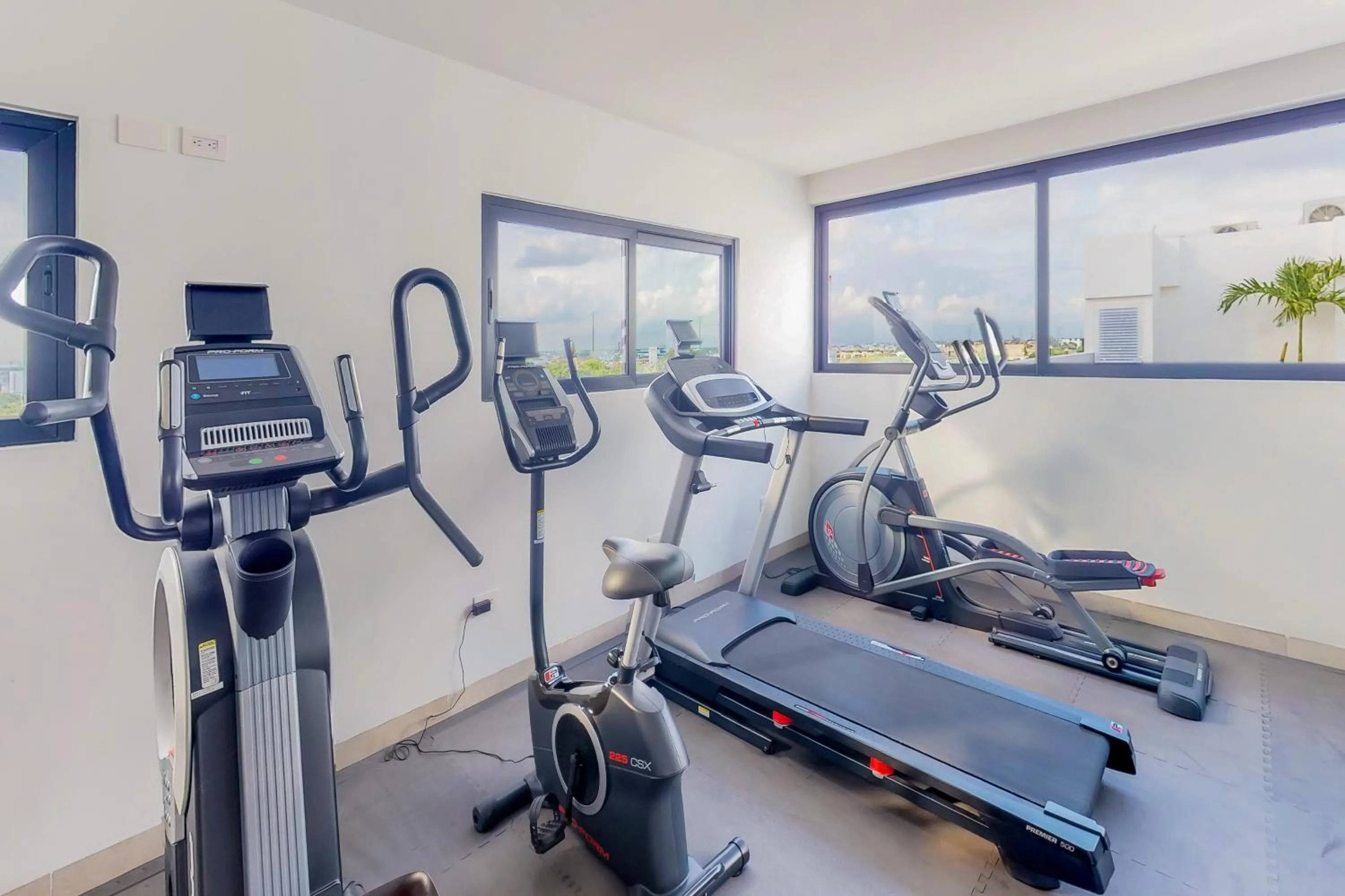 Icono Playa Condos, B307