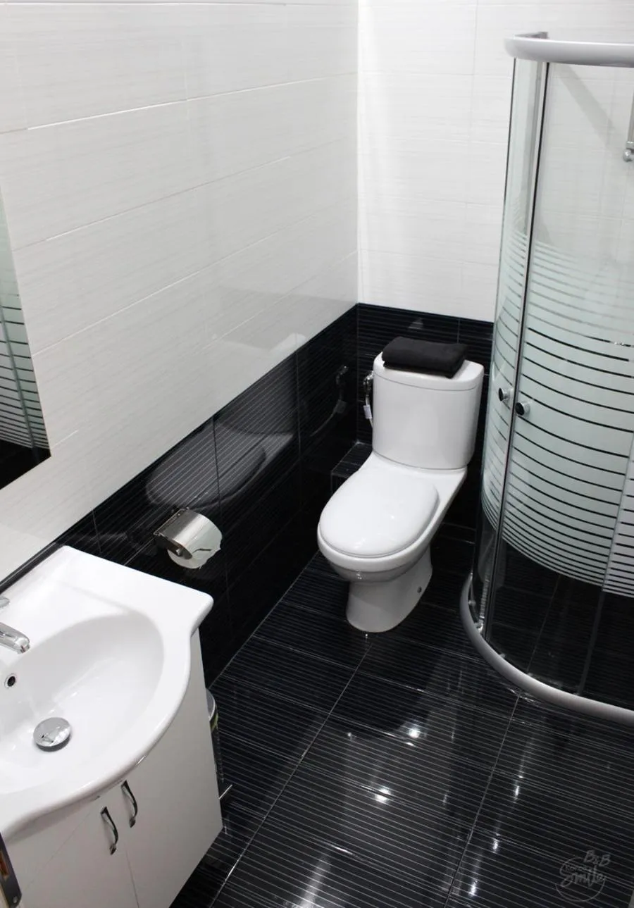 Shower in KorcaSmileHotel