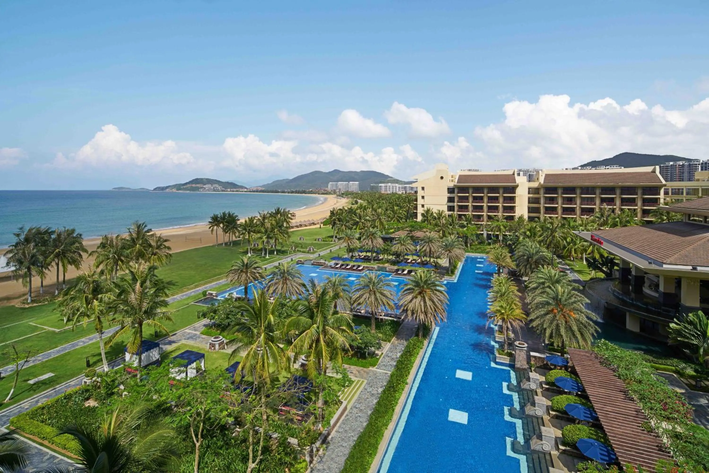 Property building in Sheraton Shenzhou Peninsula Resort