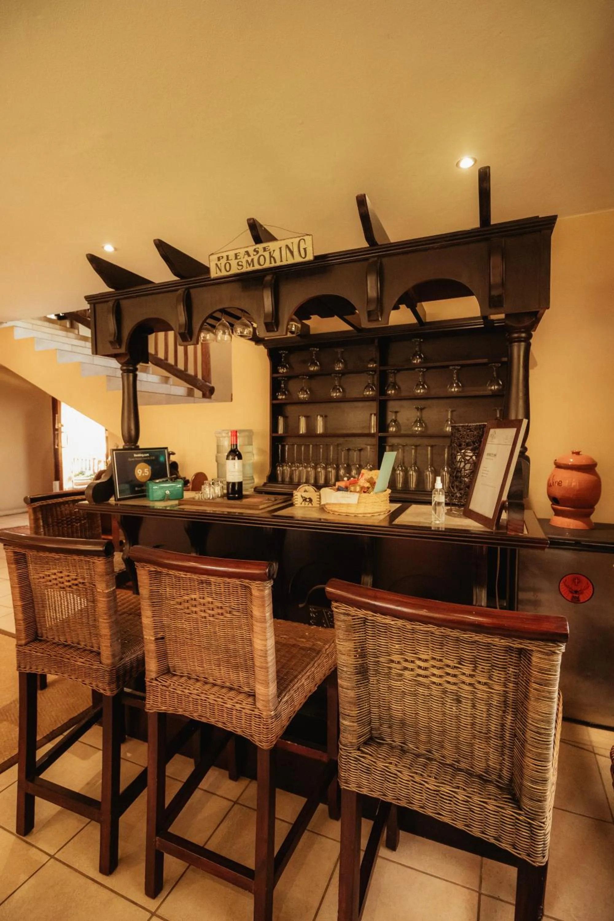 Lounge or bar in Blue Hills Lodge