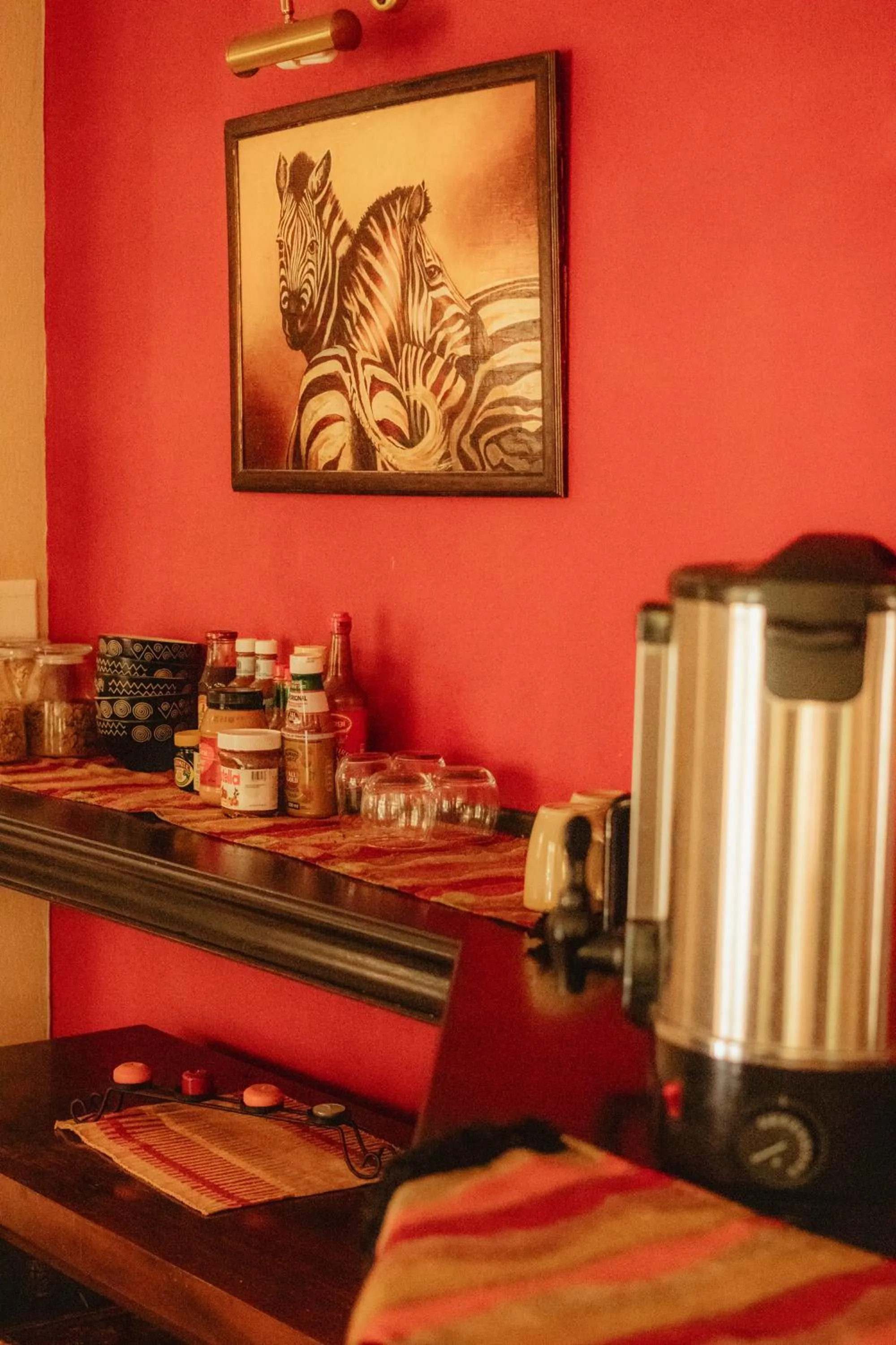 Coffee/tea facilities in Blue Hills Lodge