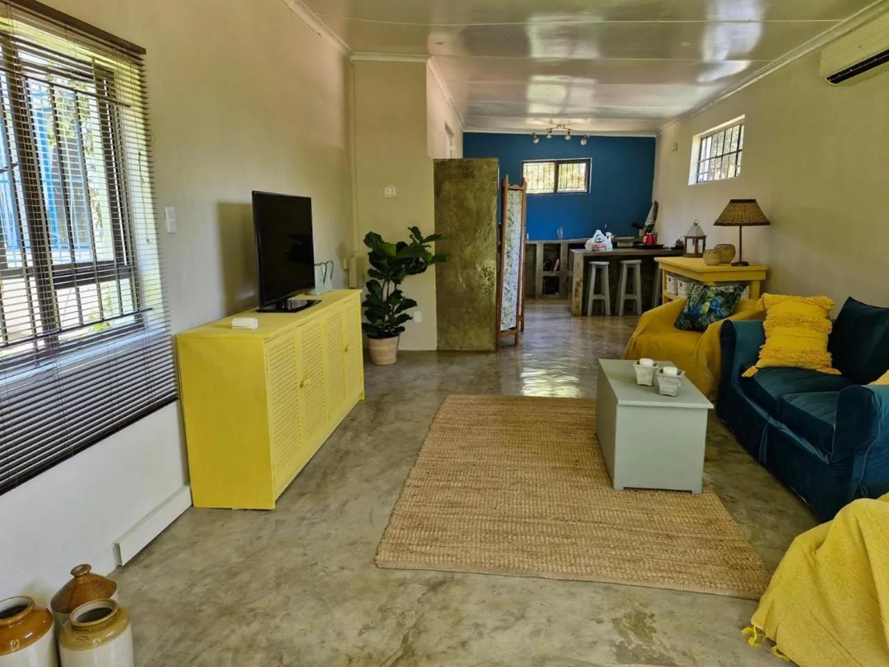 TV and multimedia in Blue Hills Lodge