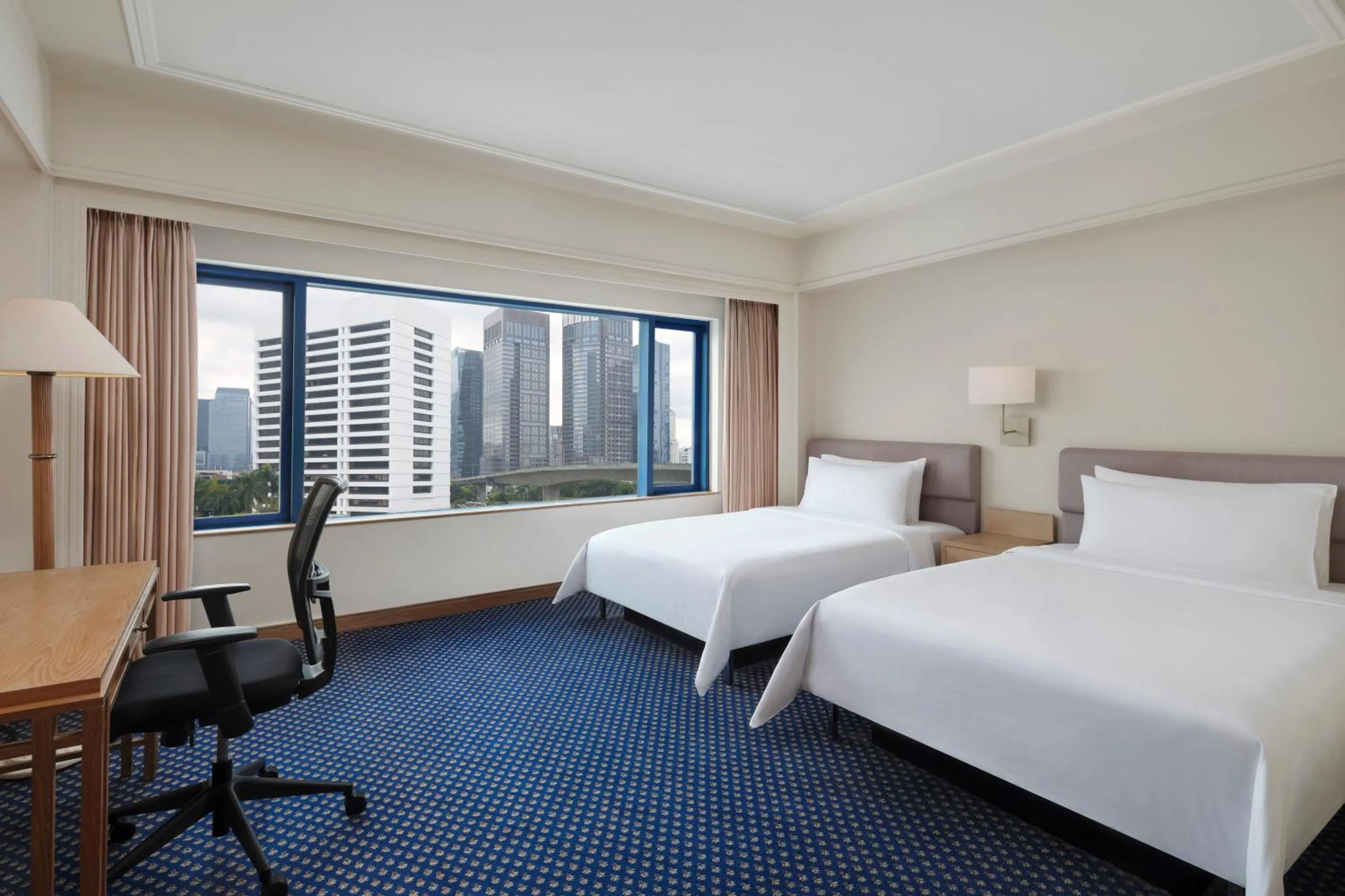 Bedroom, Bed in Le Meridien Jakarta