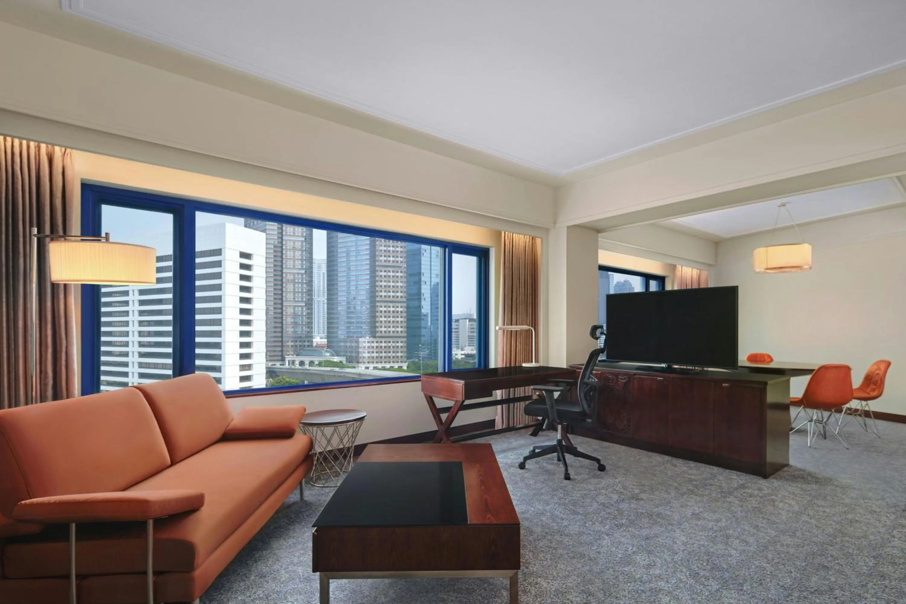 Photo of the whole room in Le Meridien Jakarta