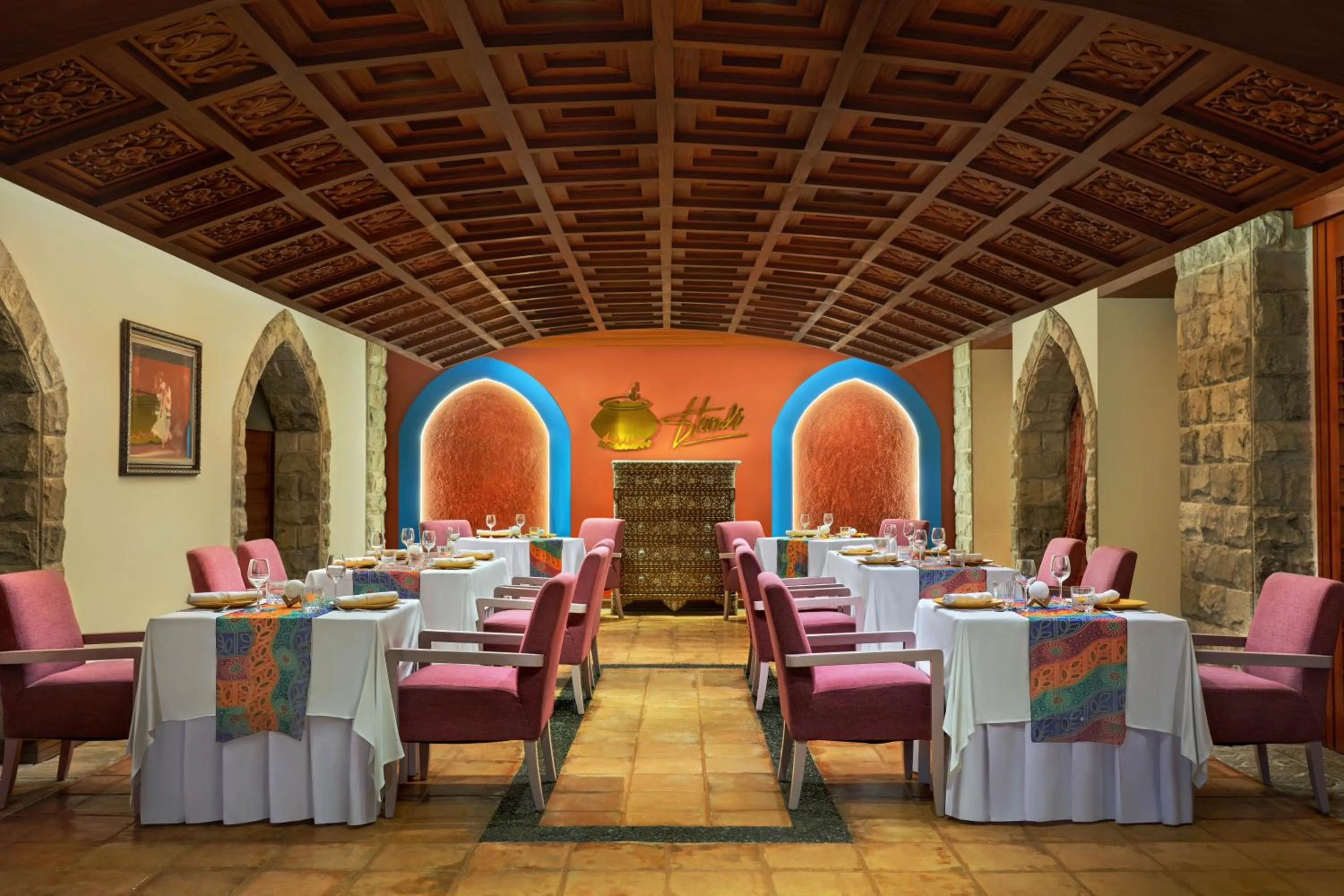 Restaurant/places to eat in Le Meridien Jakarta