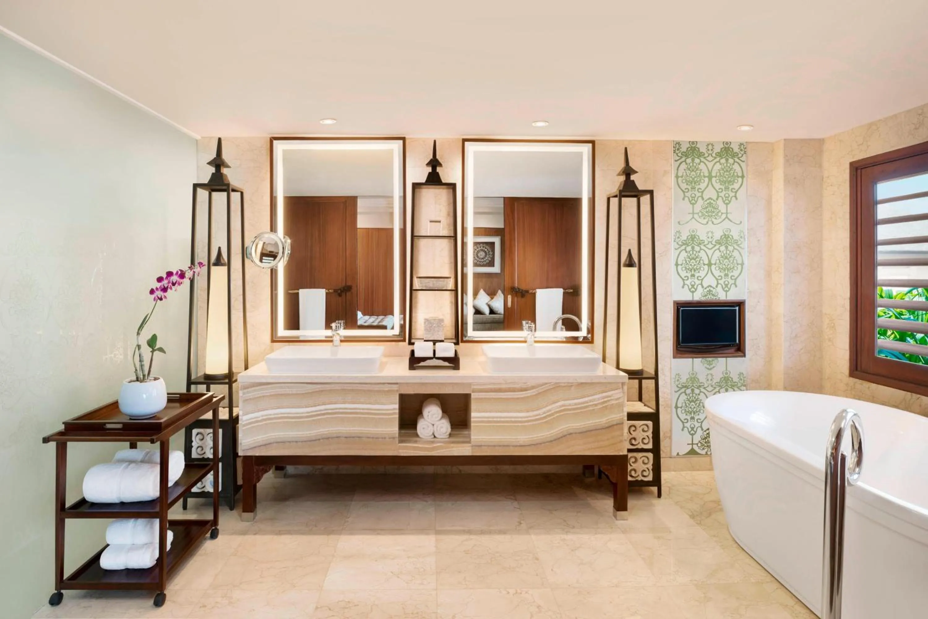 Bathroom, Bed in The St. Regis Bali Resort
