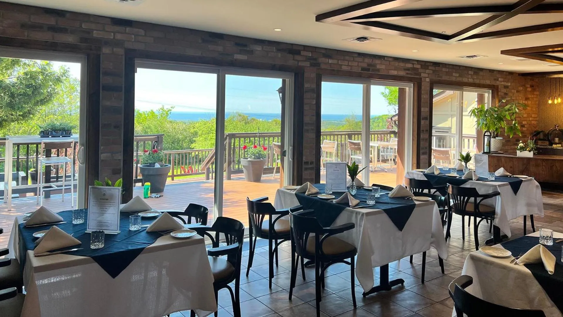 Restaurant/places to eat in Northumberland Heights Wellness Retreat & Spa